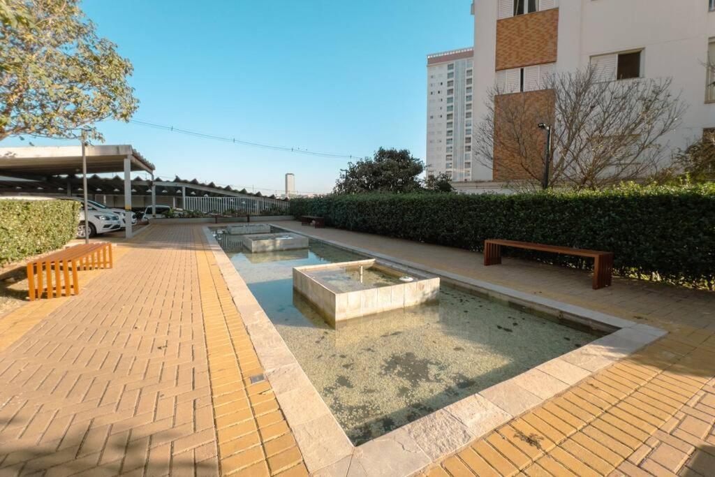 Excelente Luxo Piscina Ar VIV202