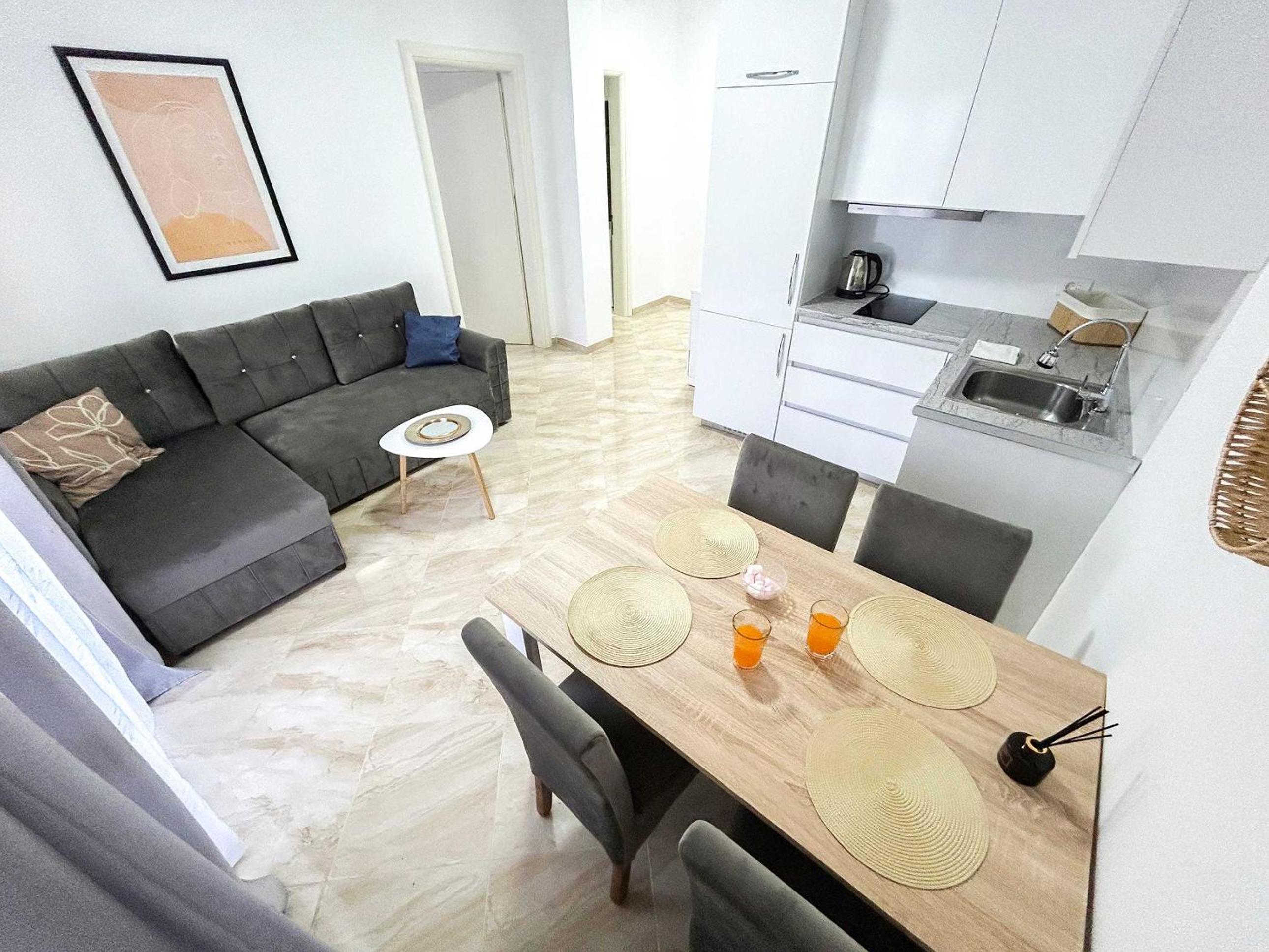 Albanian Dream House 716