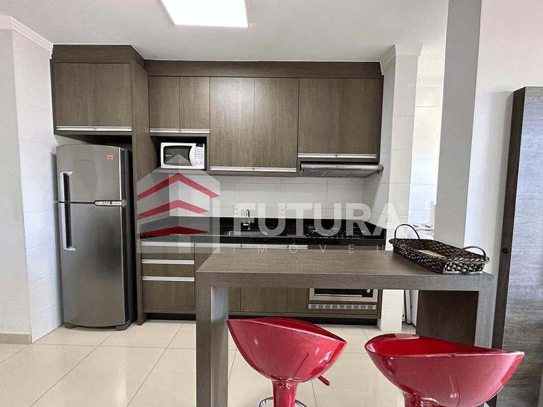 Belíssimo apartamento a poucos metros da praia LA003E