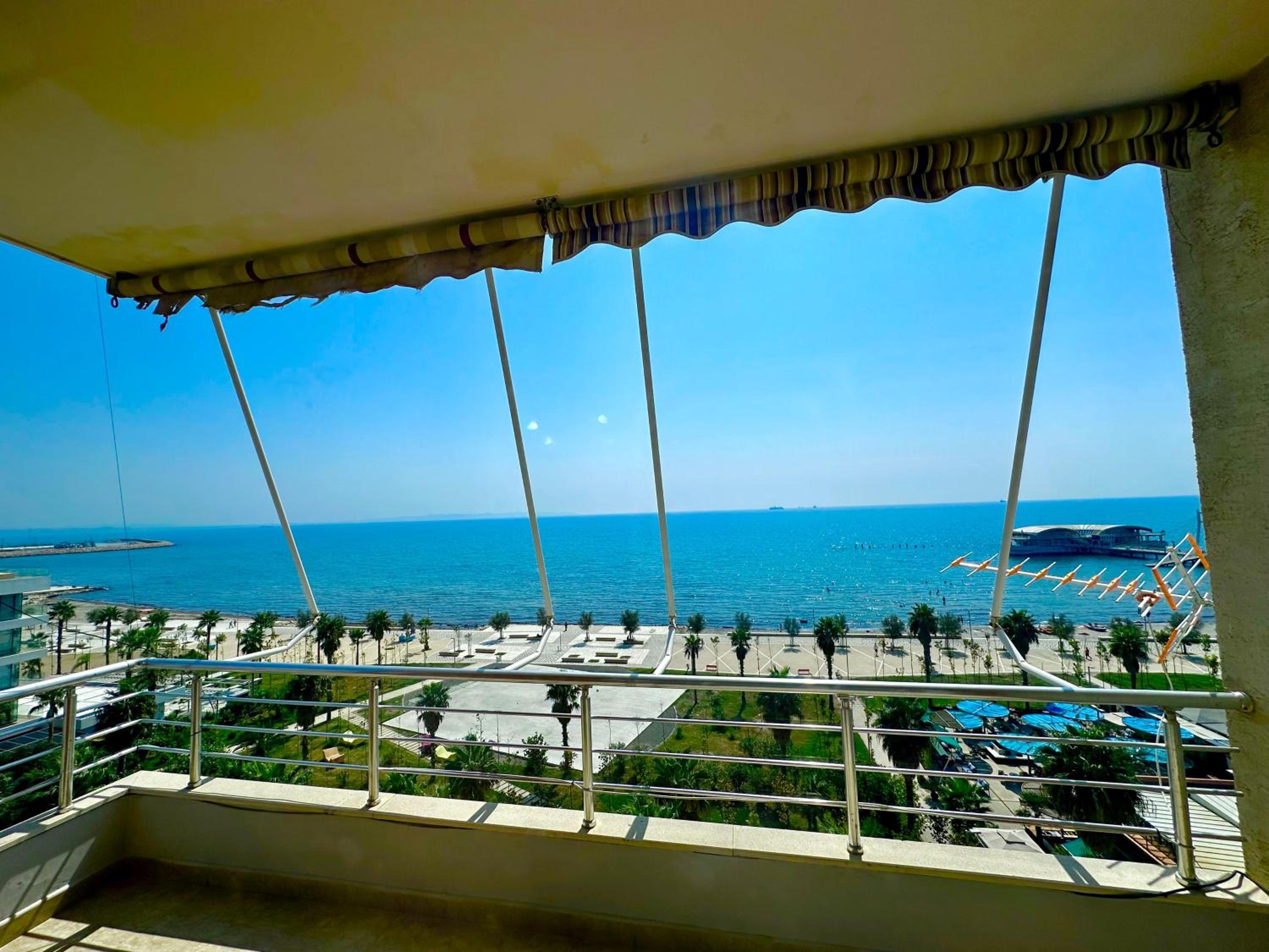 Old Town 2BR with Sea View