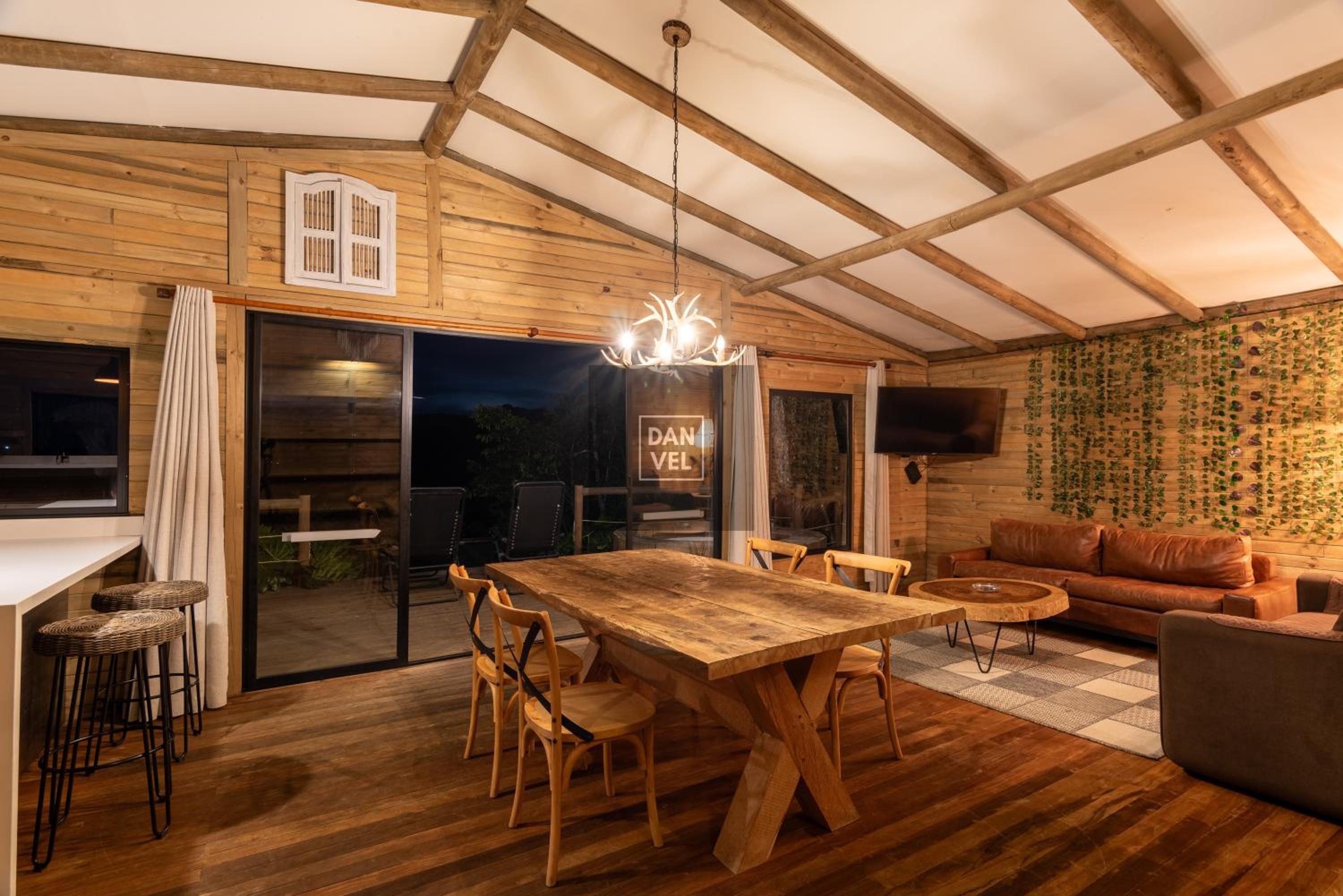 Bleu Hills Villas