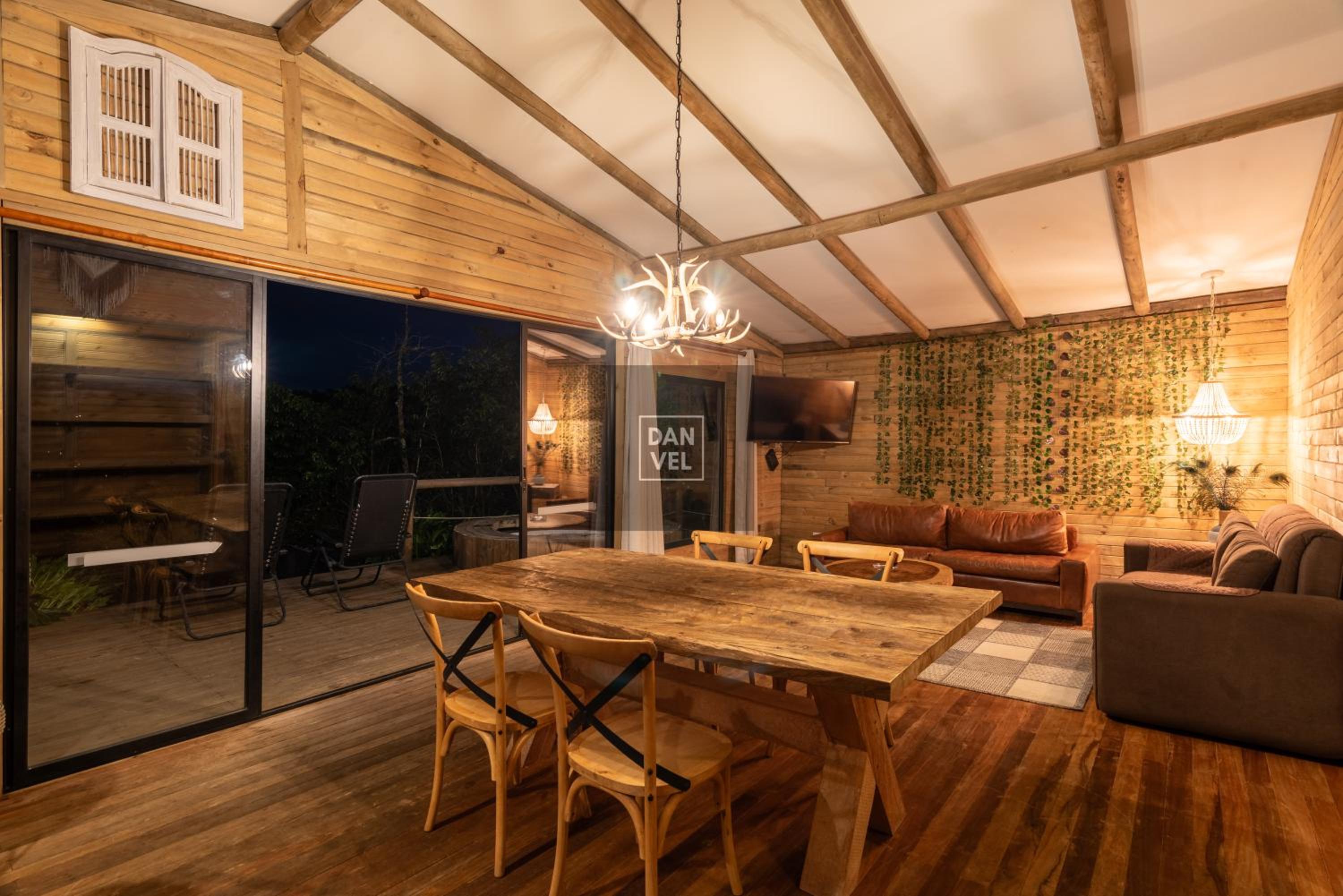 Bleu Hills Villas