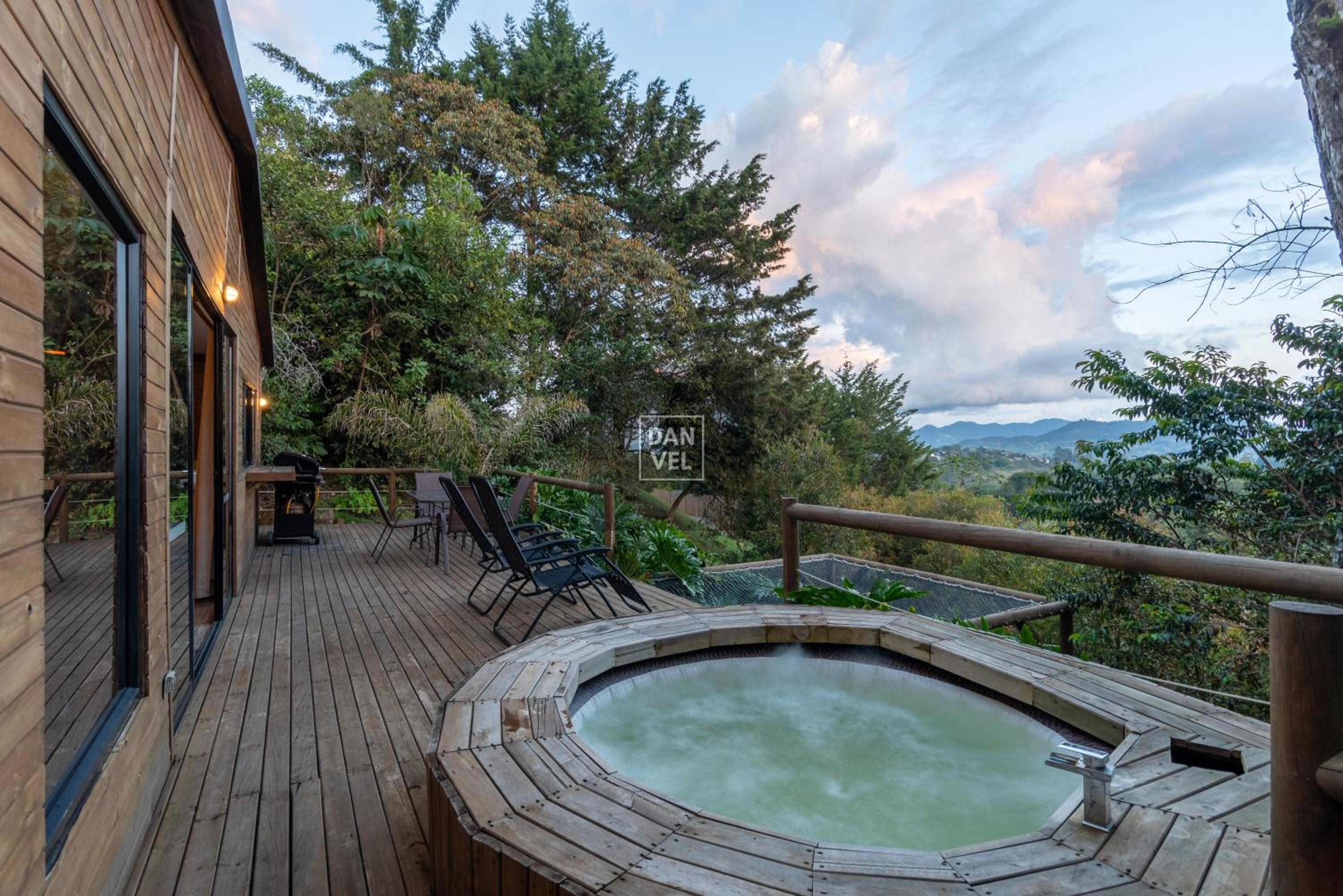 Bleu Hills Villas