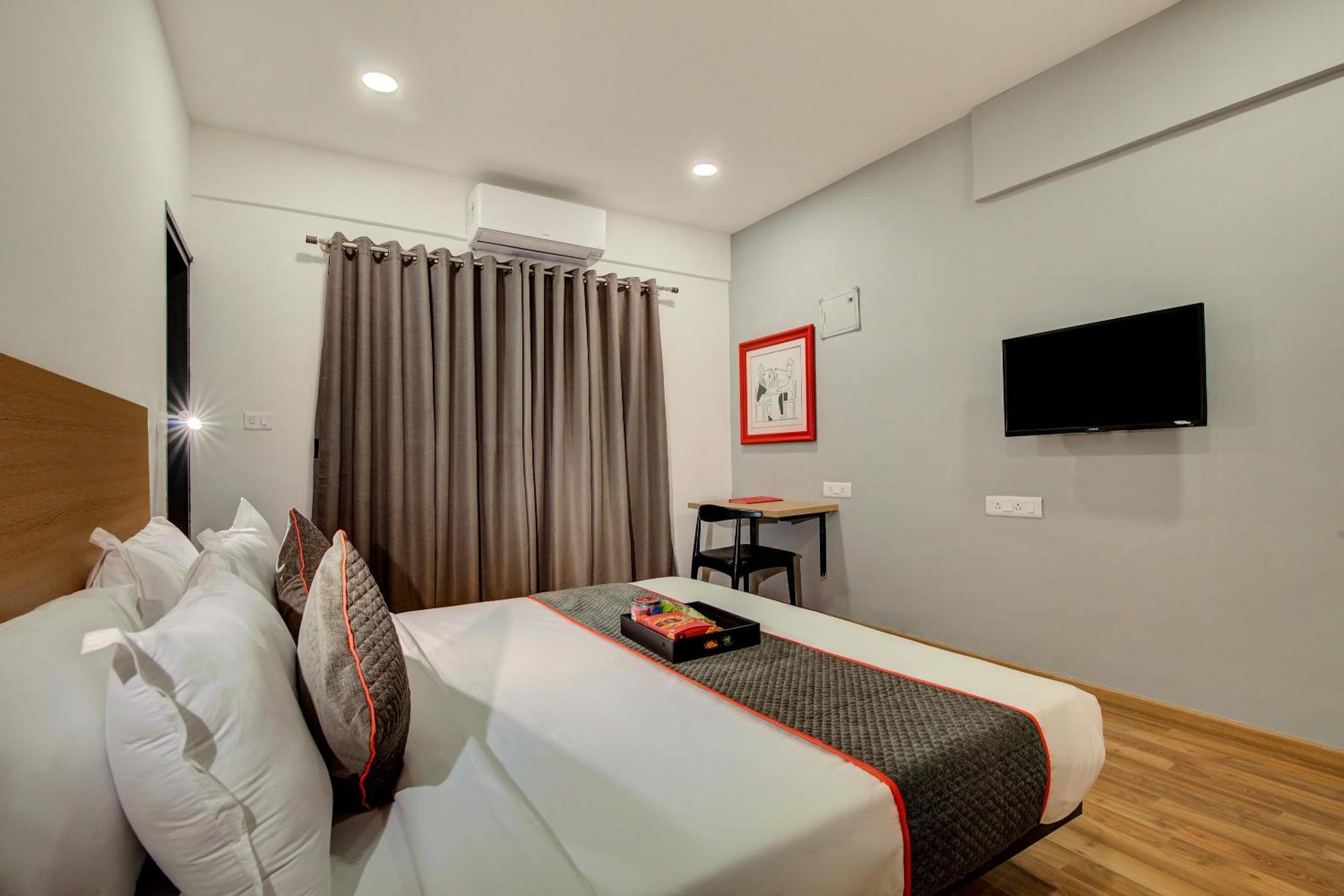 Townhouse Sector 66 Noida Near Noida Sector Metro Station view 5