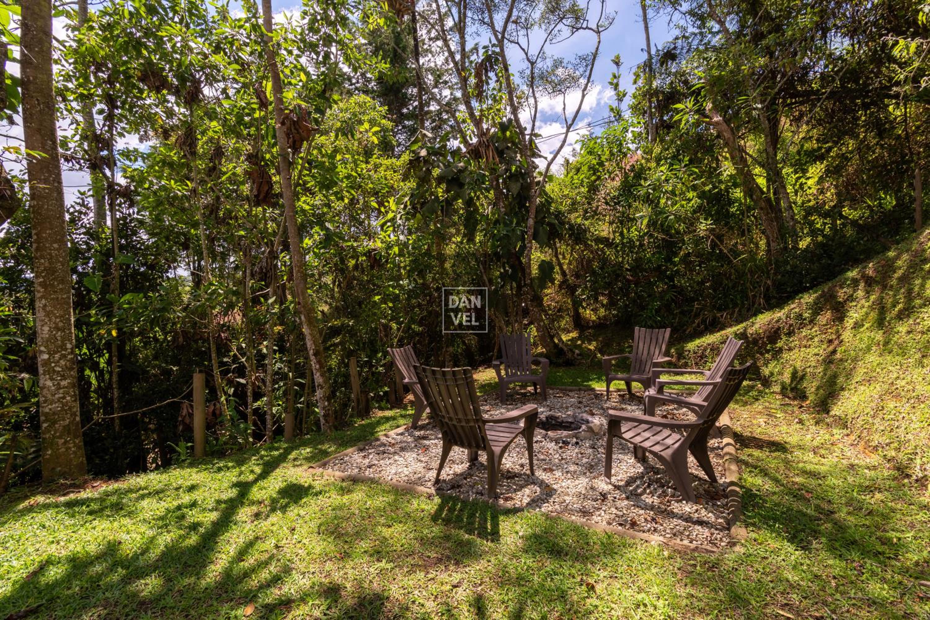 Bleu Hills Villas