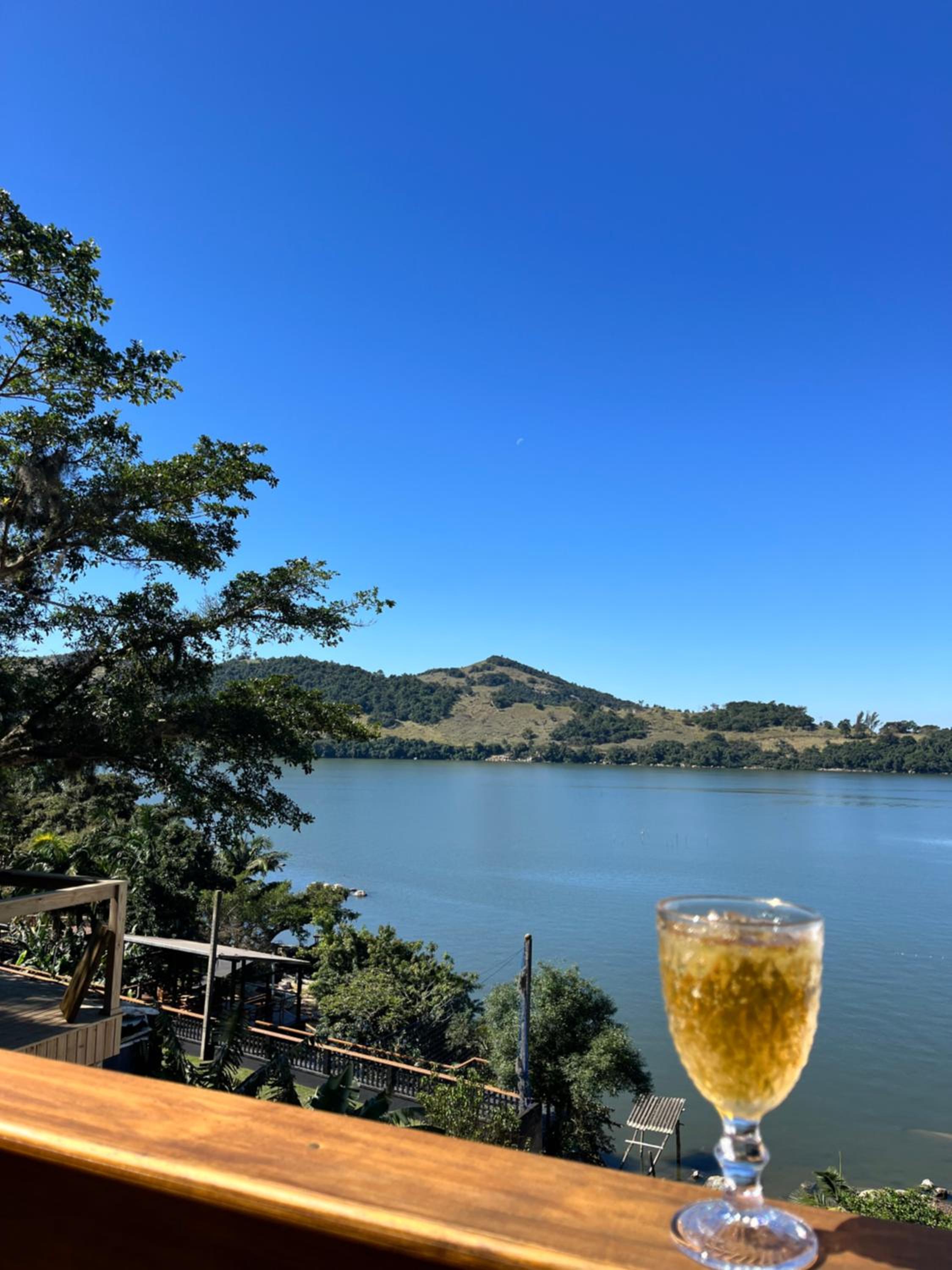 Chalé Beira da Lagoa Jacuzzi, Lareira e Piscina