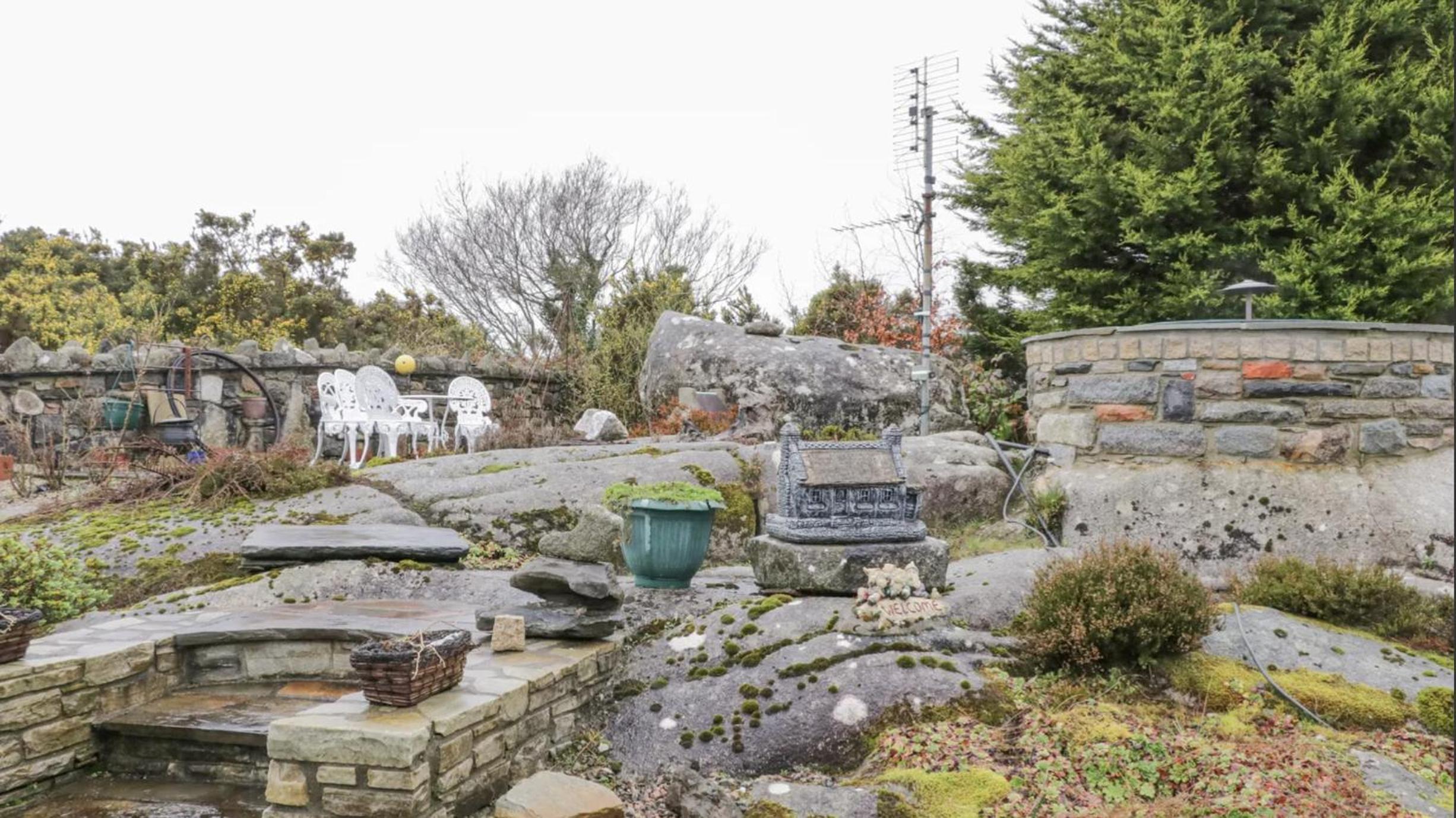 Breezy Point Accommodation