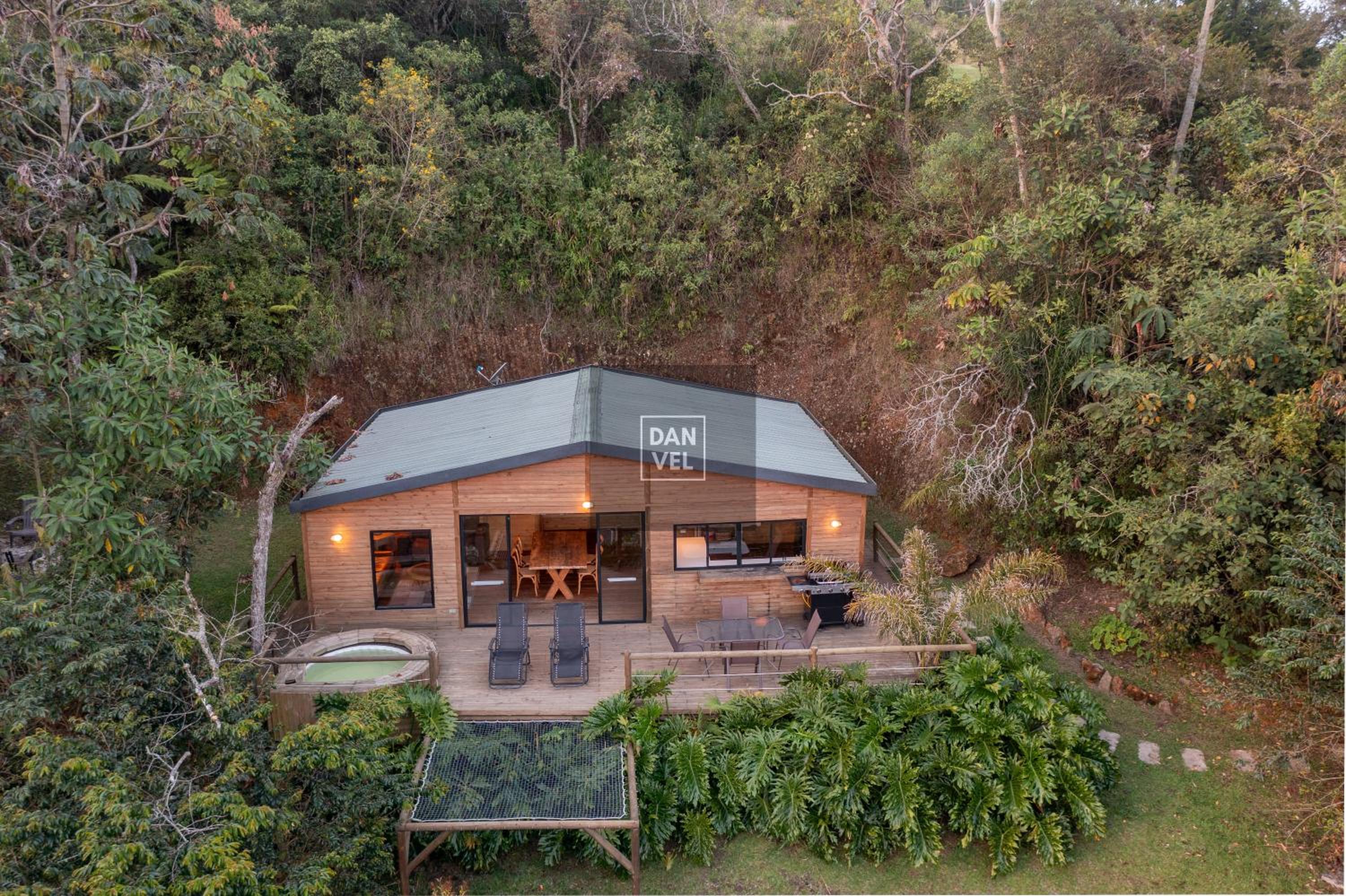 Bleu Hills Villas