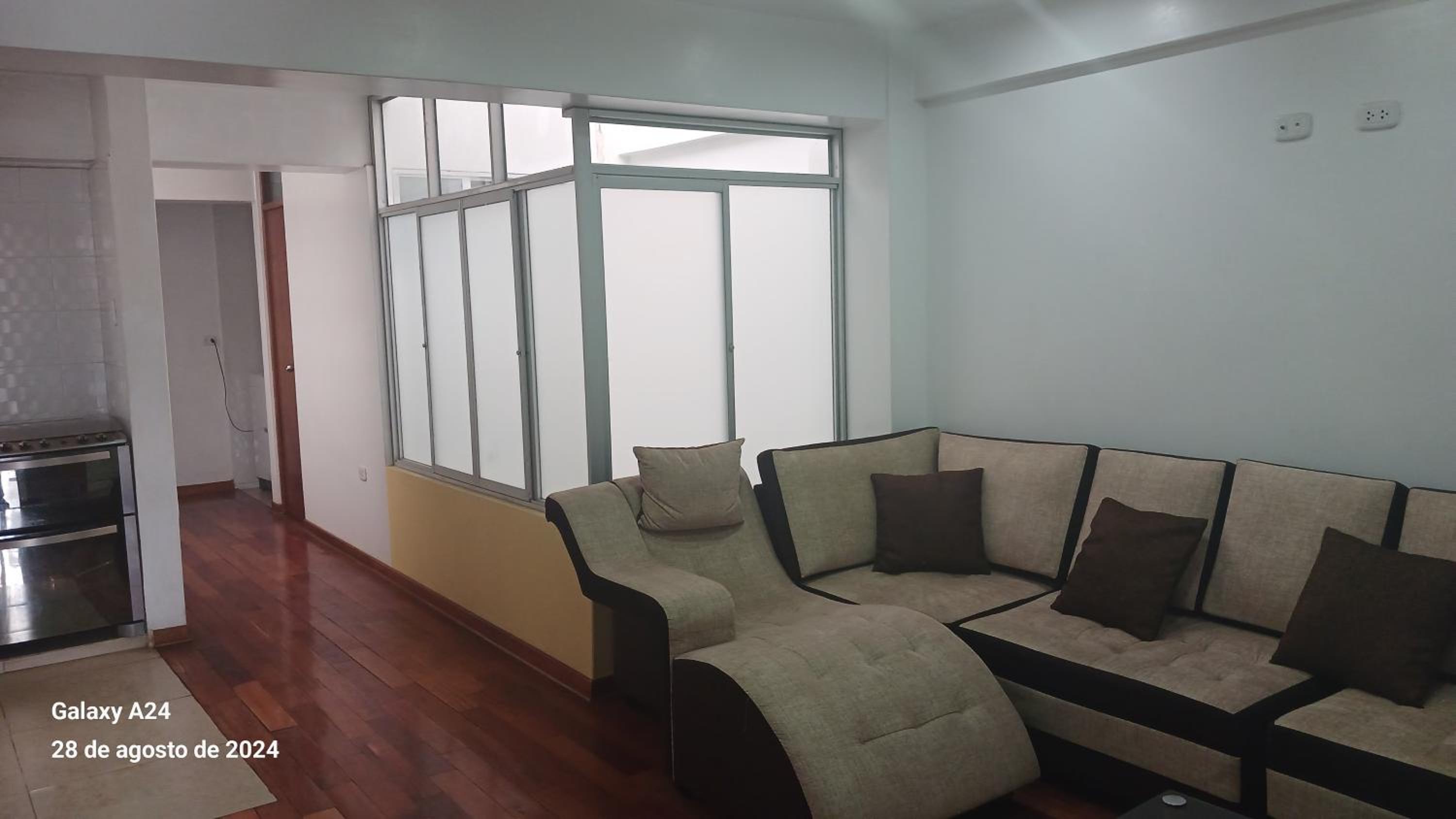 APARTAMENTO PRIMER PISO y cochera view 2
