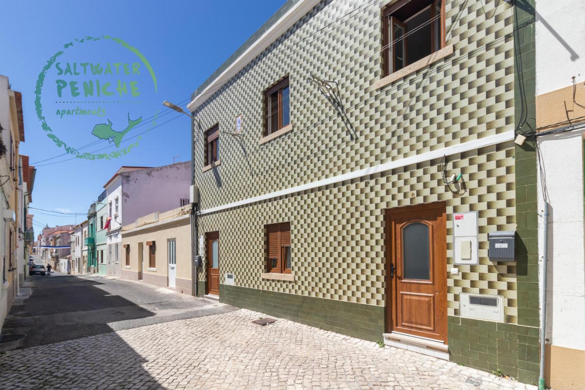 SaltWater Peniche Apartments