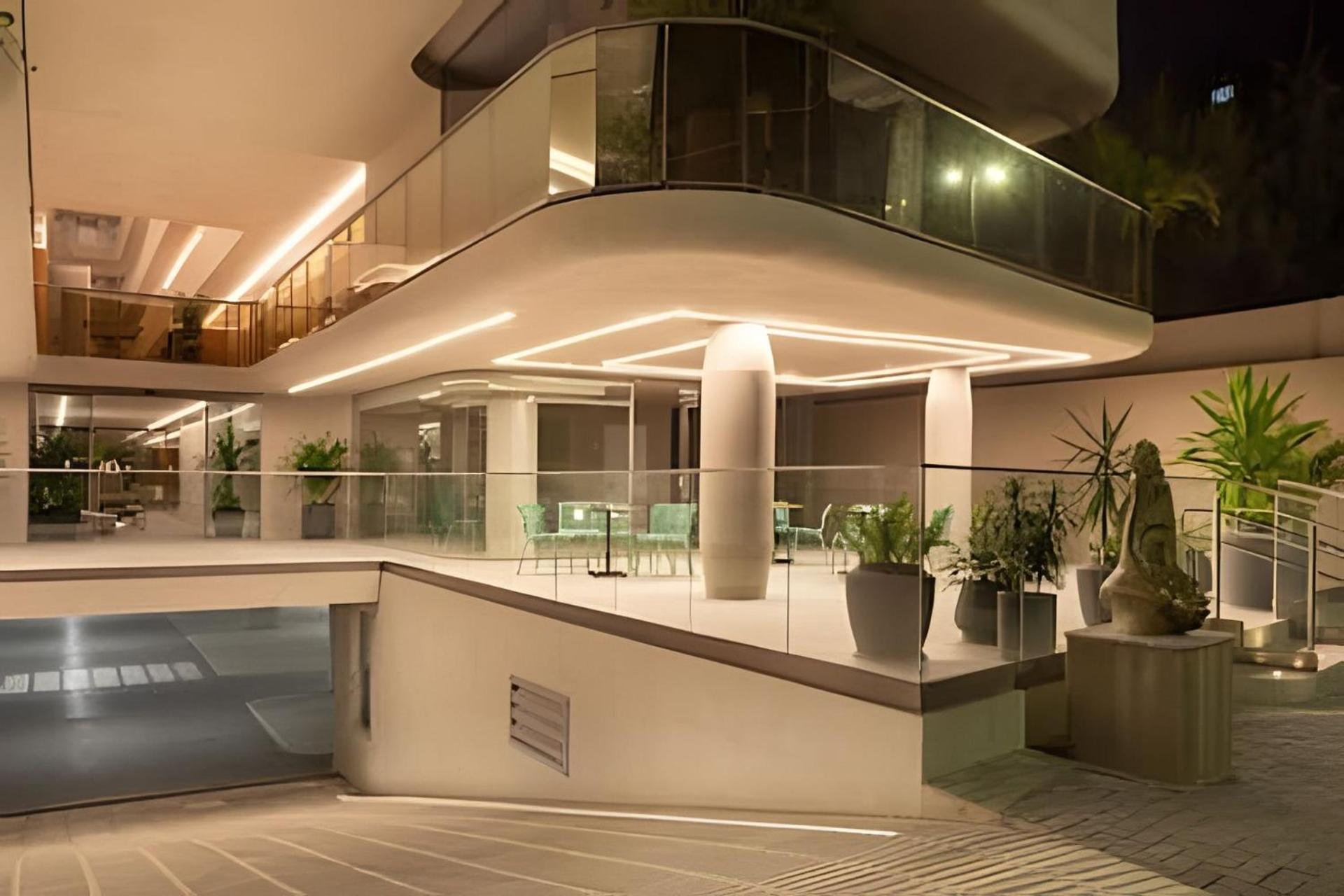 Setai Yacht c/Jacuzzi Privativa
