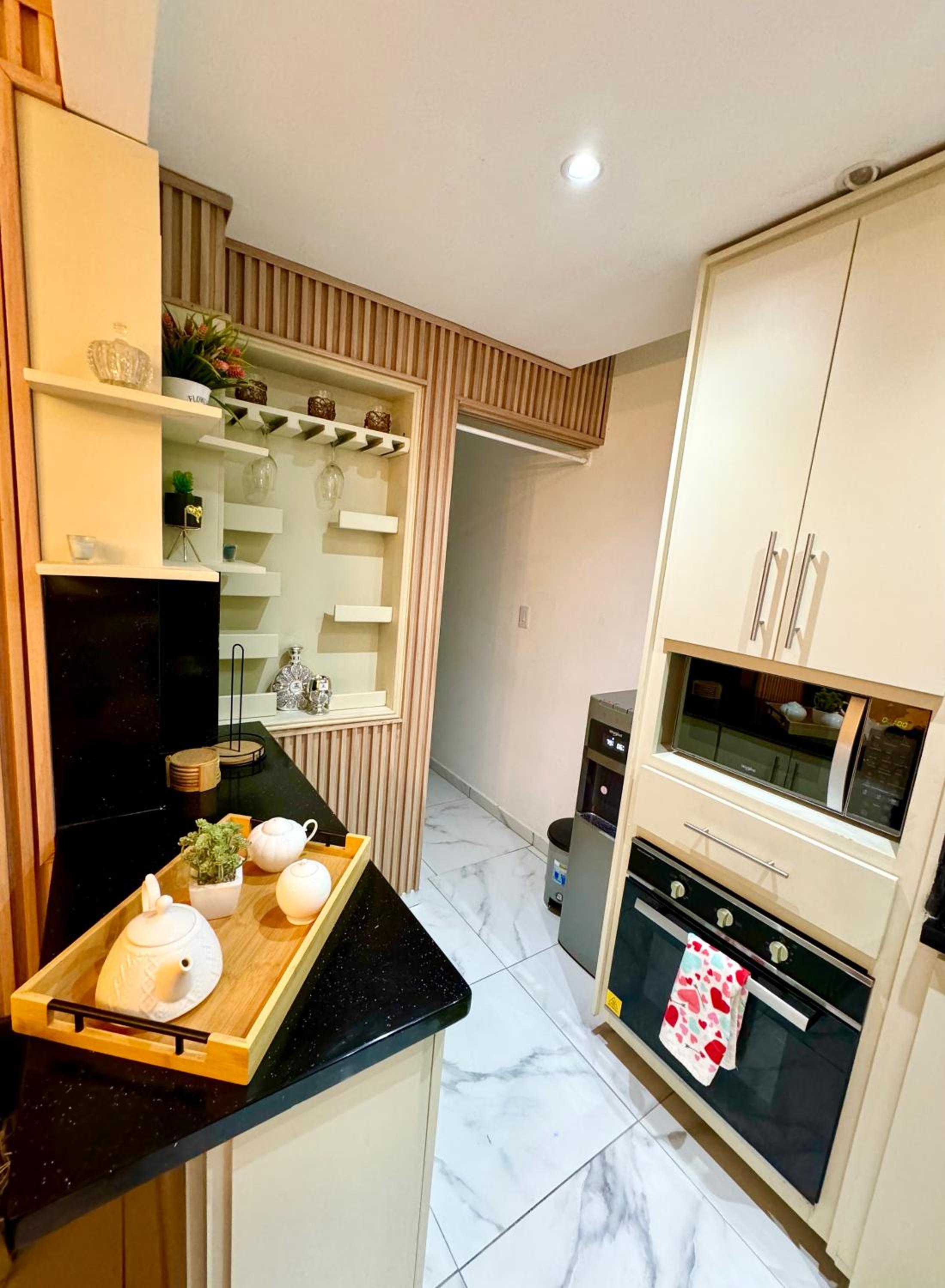 Cozy Apartment with Balcony