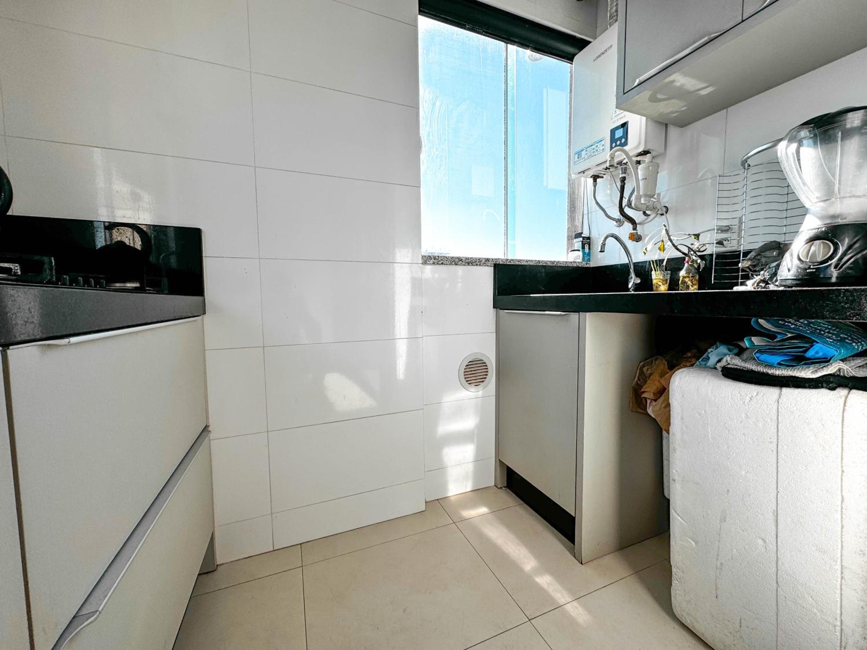 Apartamento Lindo com 03 Suítes LA019E