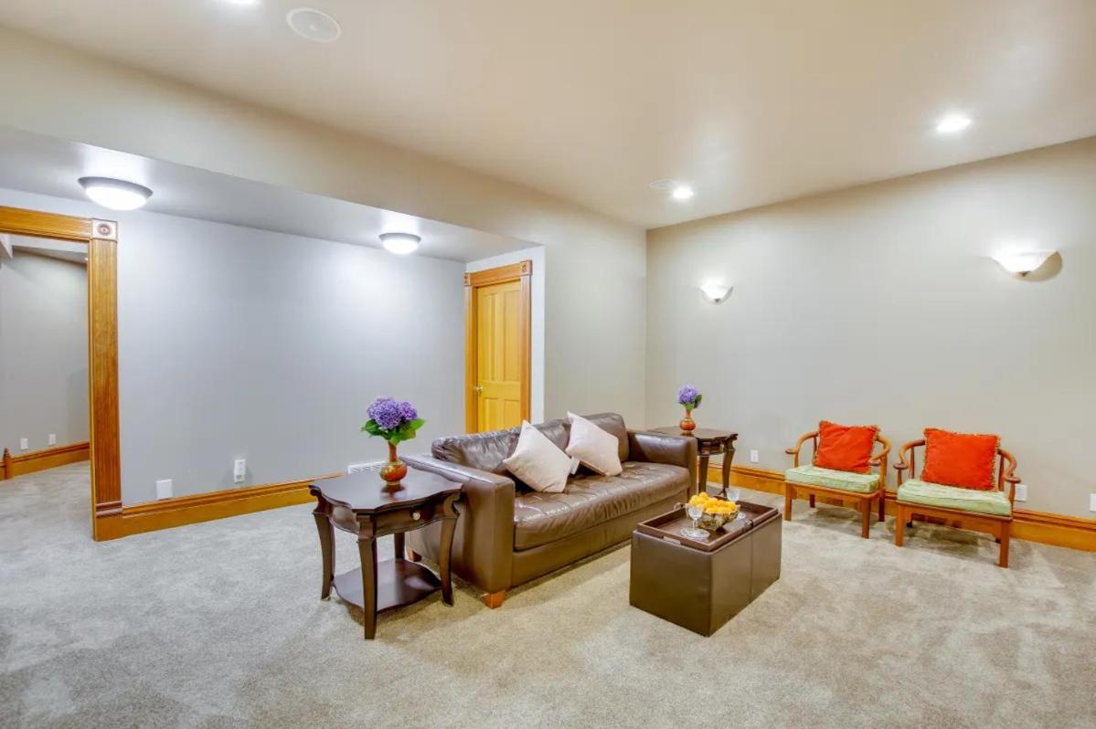 Luxury Bayfront Oasis with Private Beach Access, Near Tulalip Casino and Outlets!, photo 16
