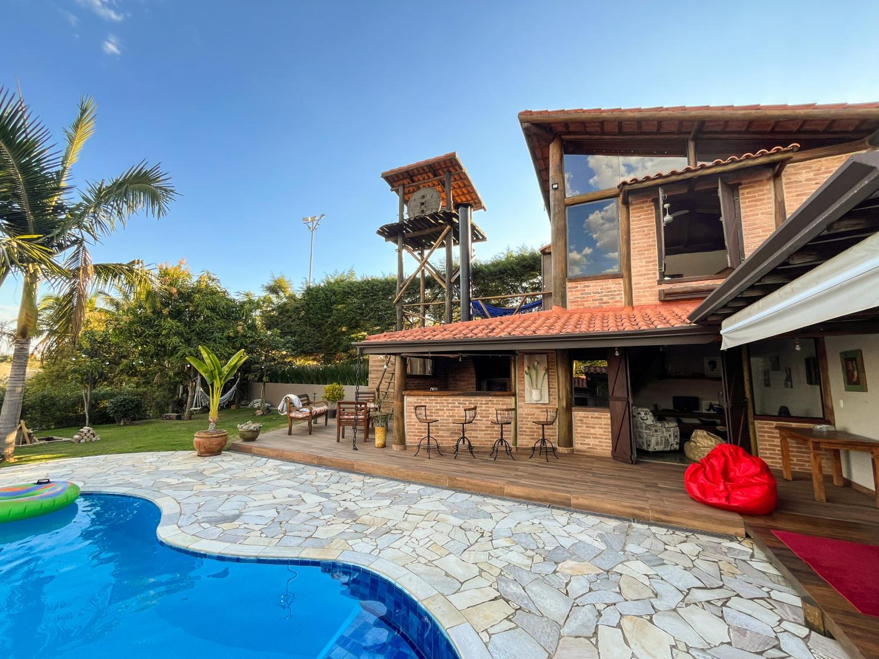 Casa de Hospedes Chalé Rustico com Banheira e Piscina Privativa a 1h de SP Espaço Totalmente Privativo