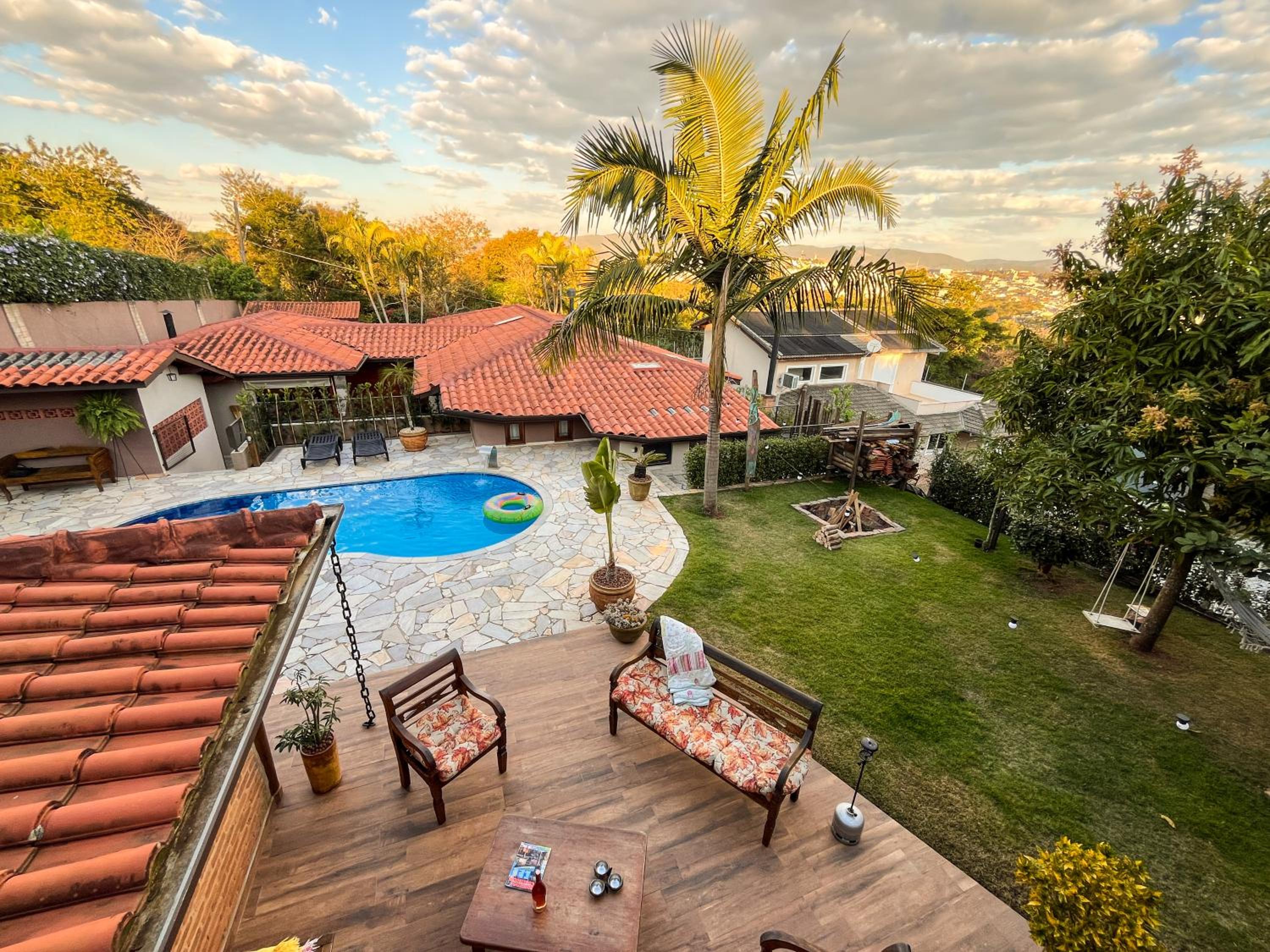 Casa de Hospedes Chalé Rustico com Banheira e Piscina Privativa a 1h de SP Espaço Totalmente Privativo