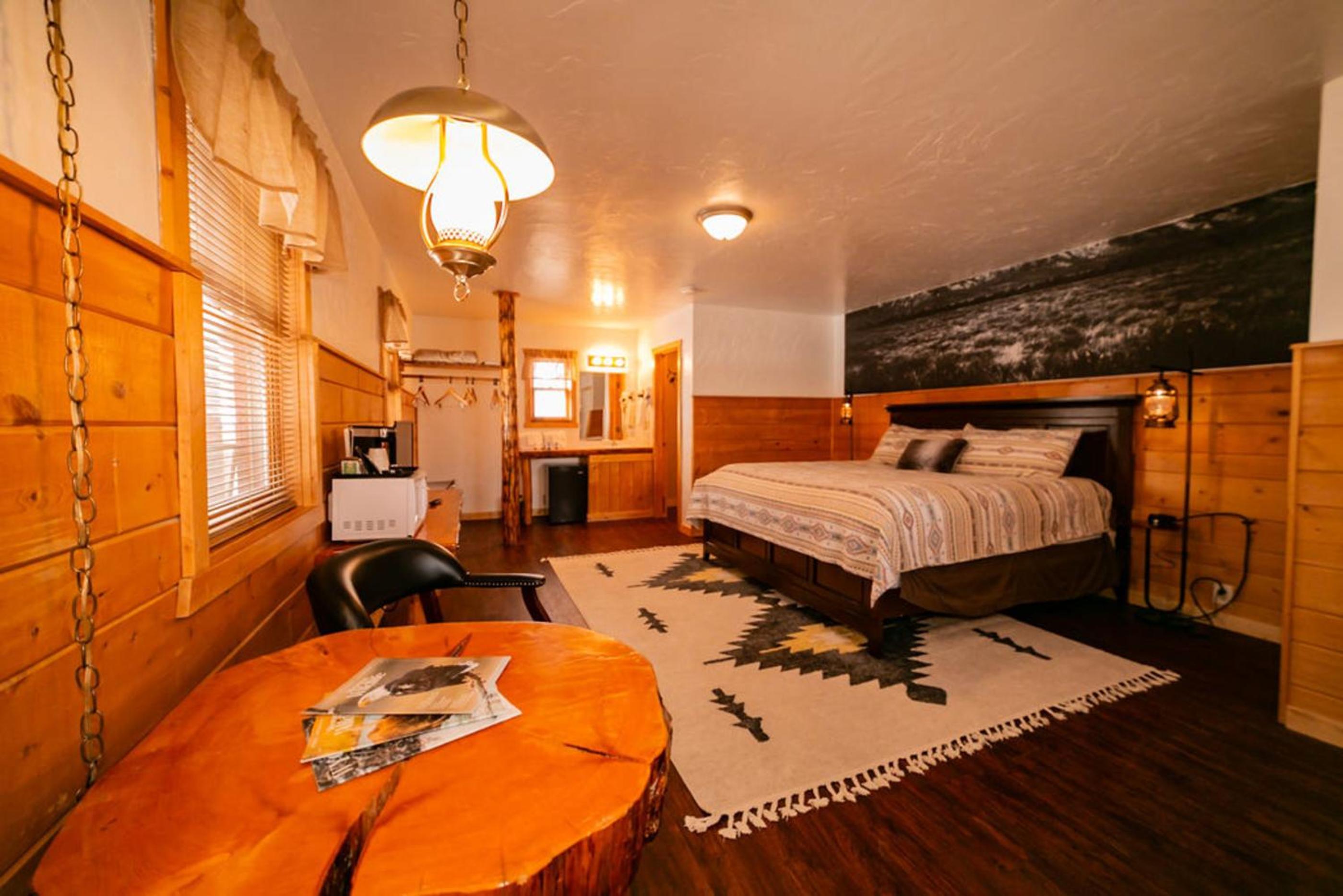 Chinook Winds Lodge