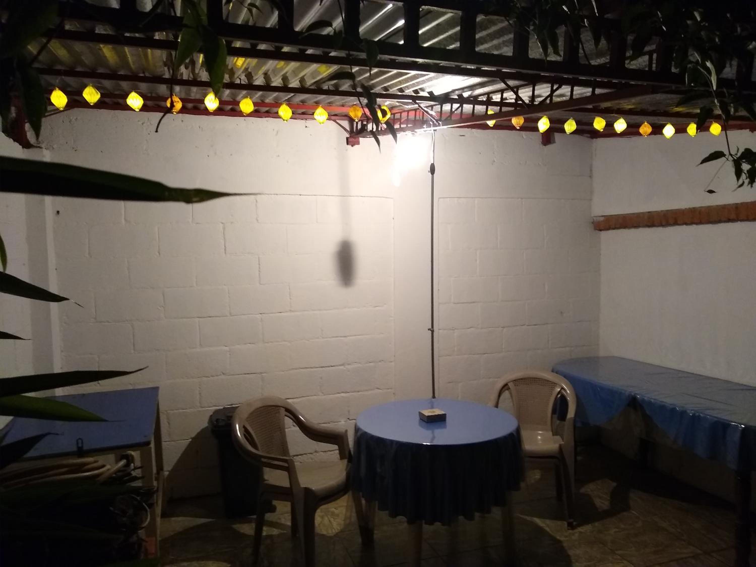 Confortable y privado estudio en zona exclusiva .