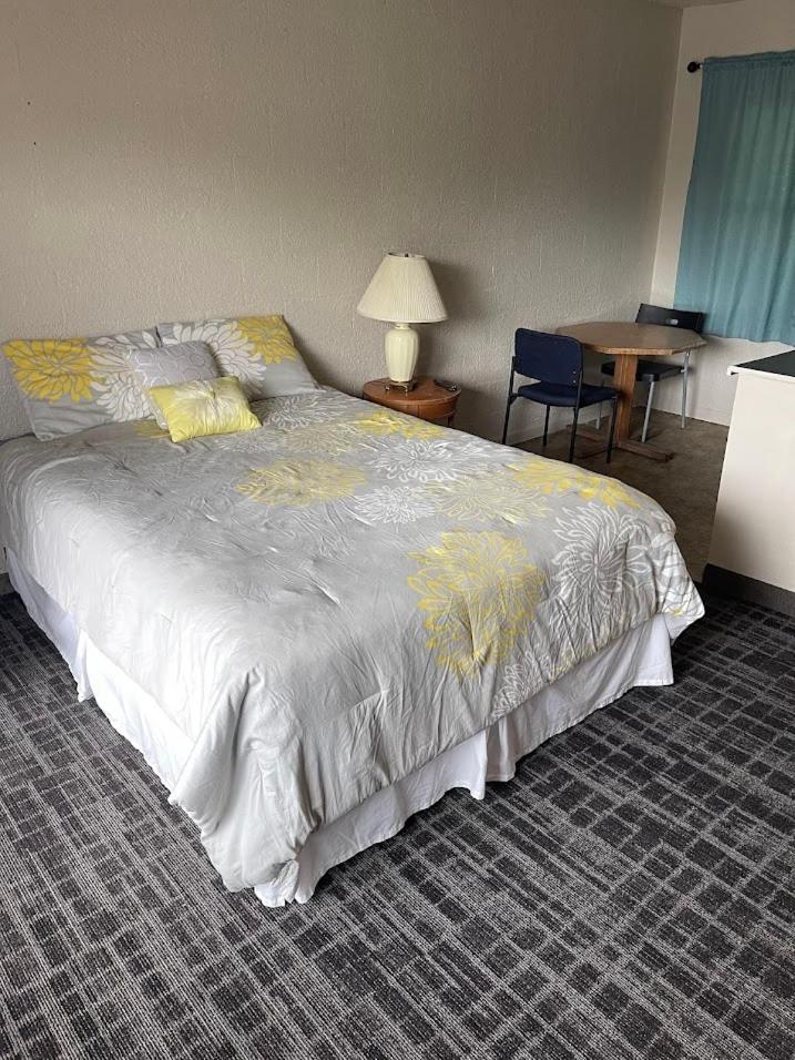 Legend Motel view 5