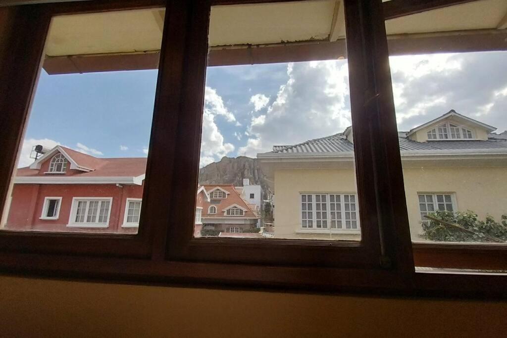 Charming House-Elegante y Cómodo