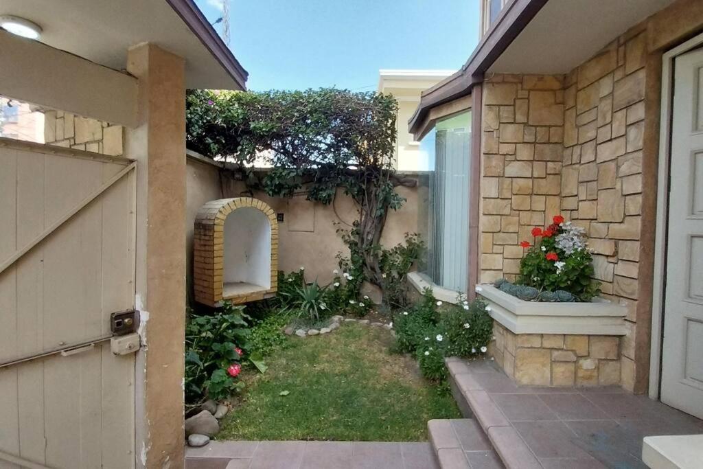 Charming House-Elegante y Cómodo