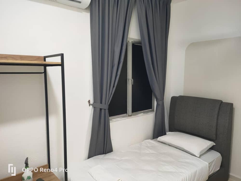 3Story Family Suites 7pax Ikea Batu Kawan 5min view 2