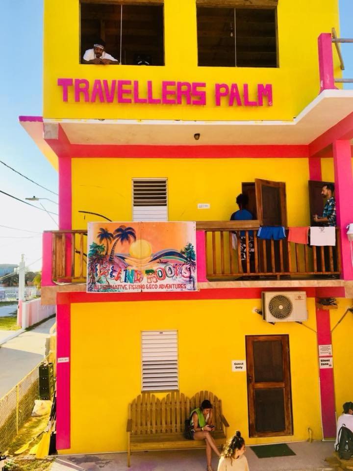Travellers Palm Backpackers