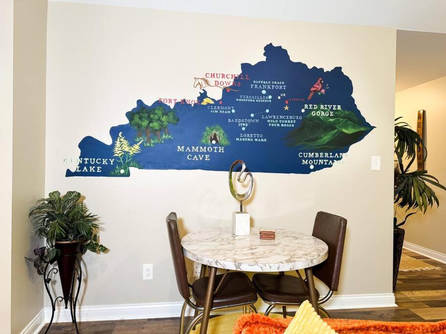 Artsy KY Themed Richmond Gem Sleeps 8 Near All view 5