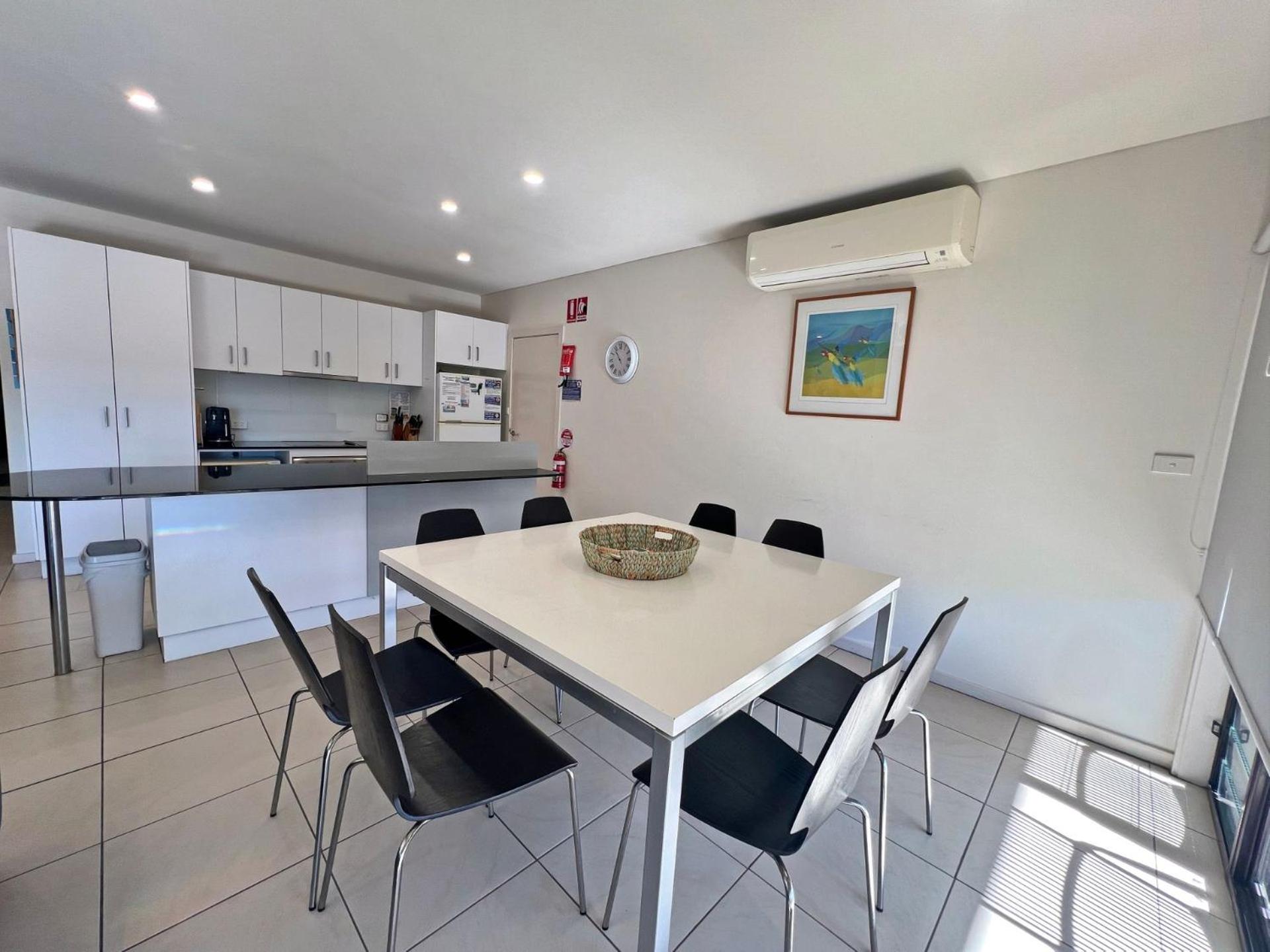 Watermark Apartment 2 - Bring your own linen. view 3