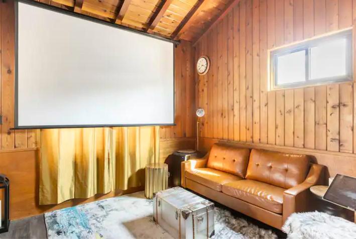 North Hollywood Vacations - Party House Heaven - Property Image 6