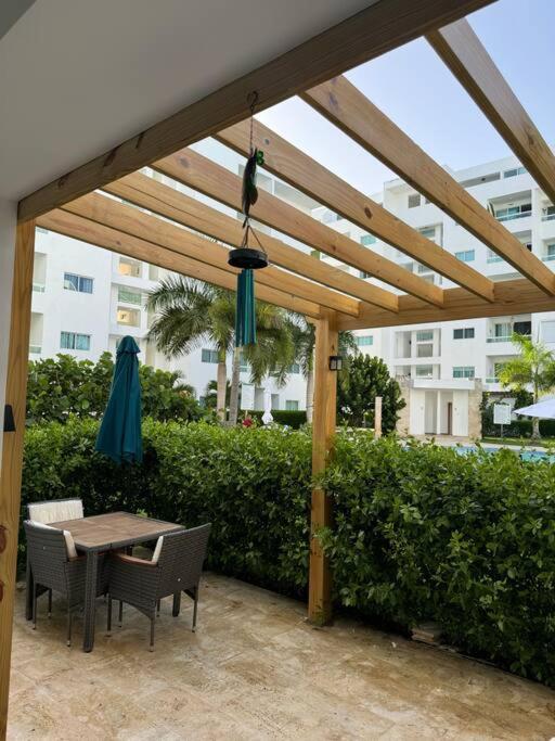 Modern Poolside Patio Apartment