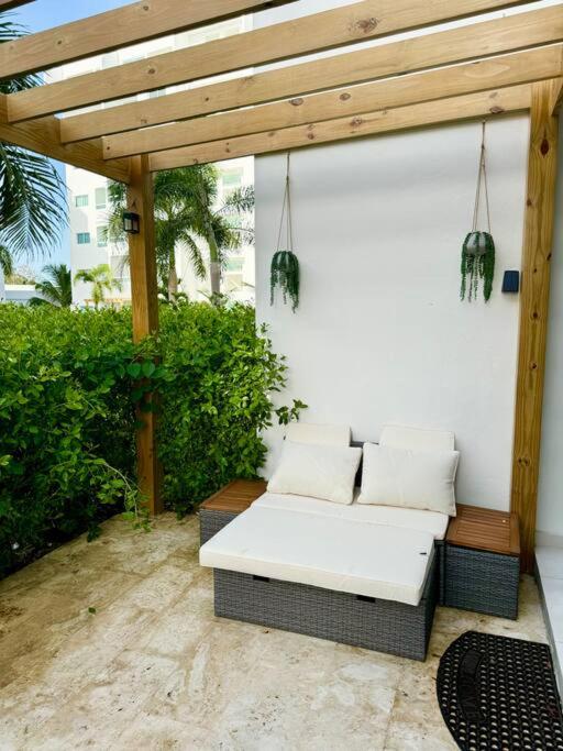 Modern Poolside Patio Apartment