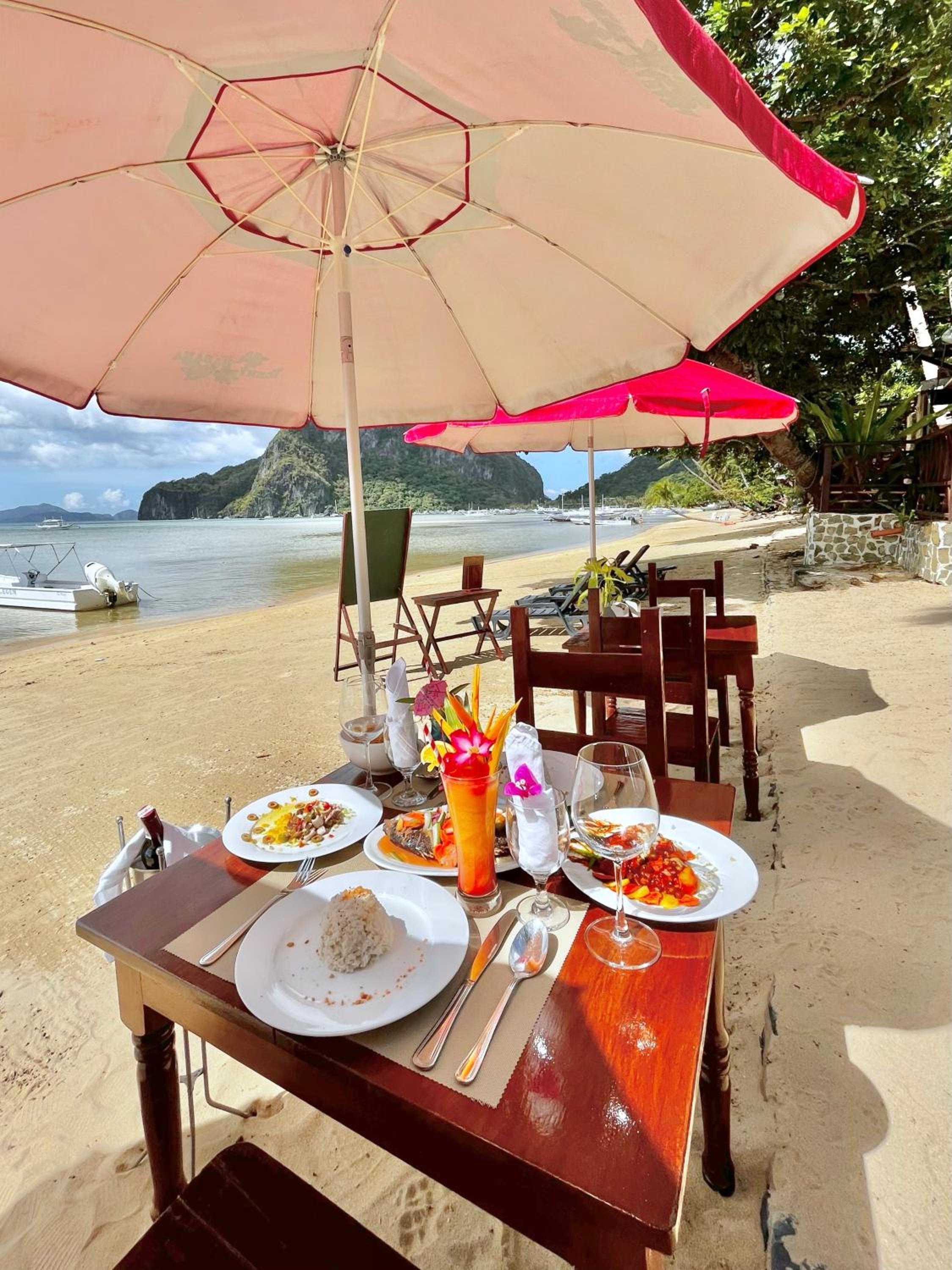 Doublegem Beach Resort and Hotel
