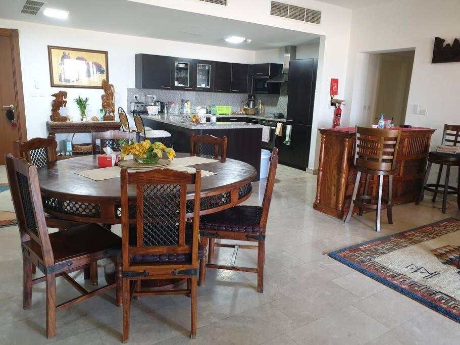 Sifah Beach View Apartment view 3
