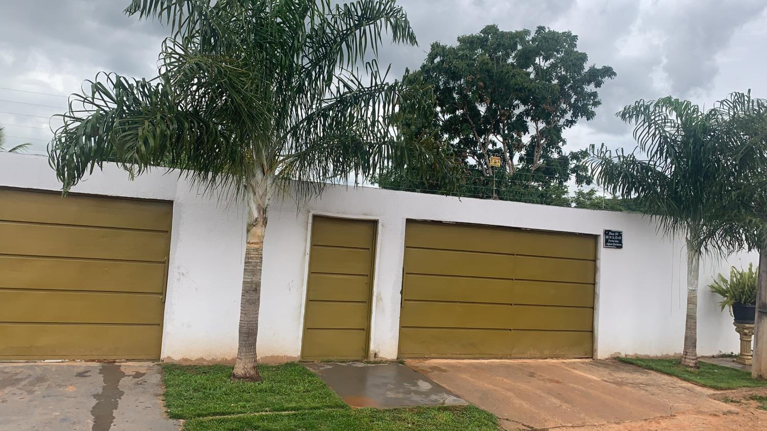 A Casa Paradisíaca lll Com Sinuca e Ar Condicionado em Todos Ambientes com Roupa de Cama e Lavanderia e Ofurô Super Quente com a Vista a Serra de Caldas No