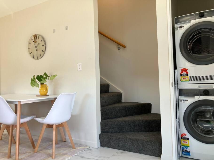 Close to city, 2-bedroom ensuite, comfortable, accessible with own parking view 5