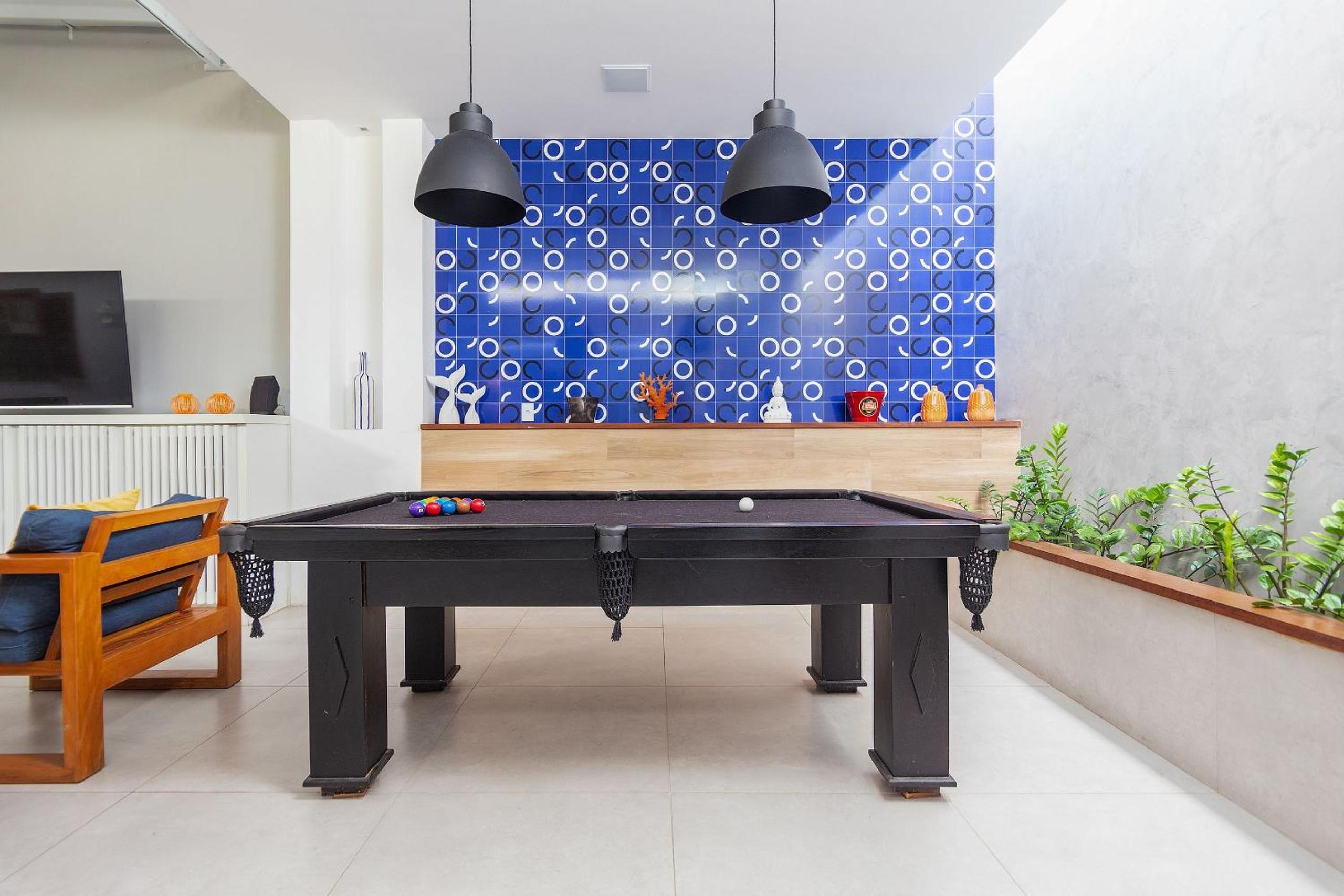 Bz 51 Center! High standard, 4 Suites with/ Private leisure area