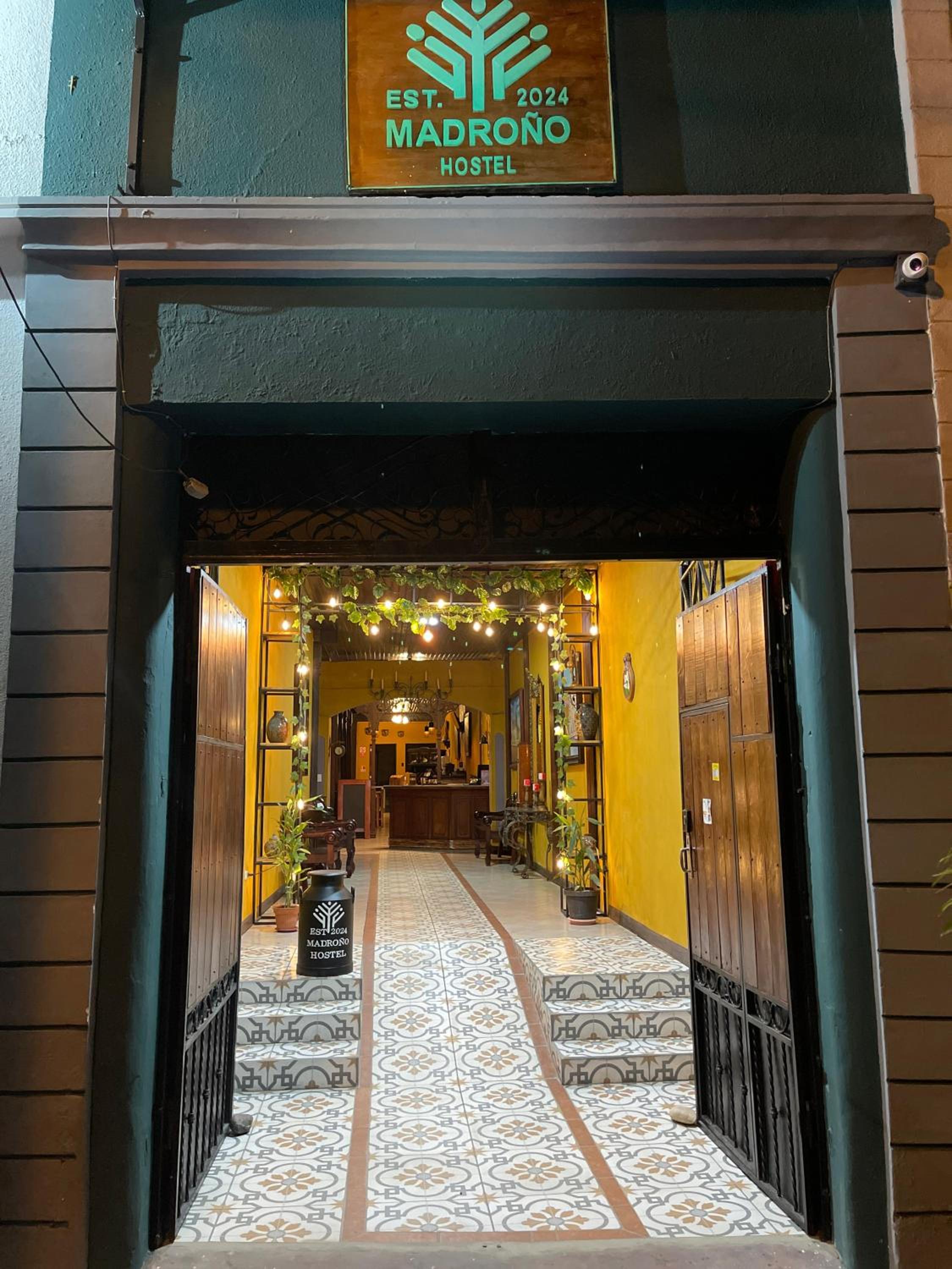 Madroño Hostel