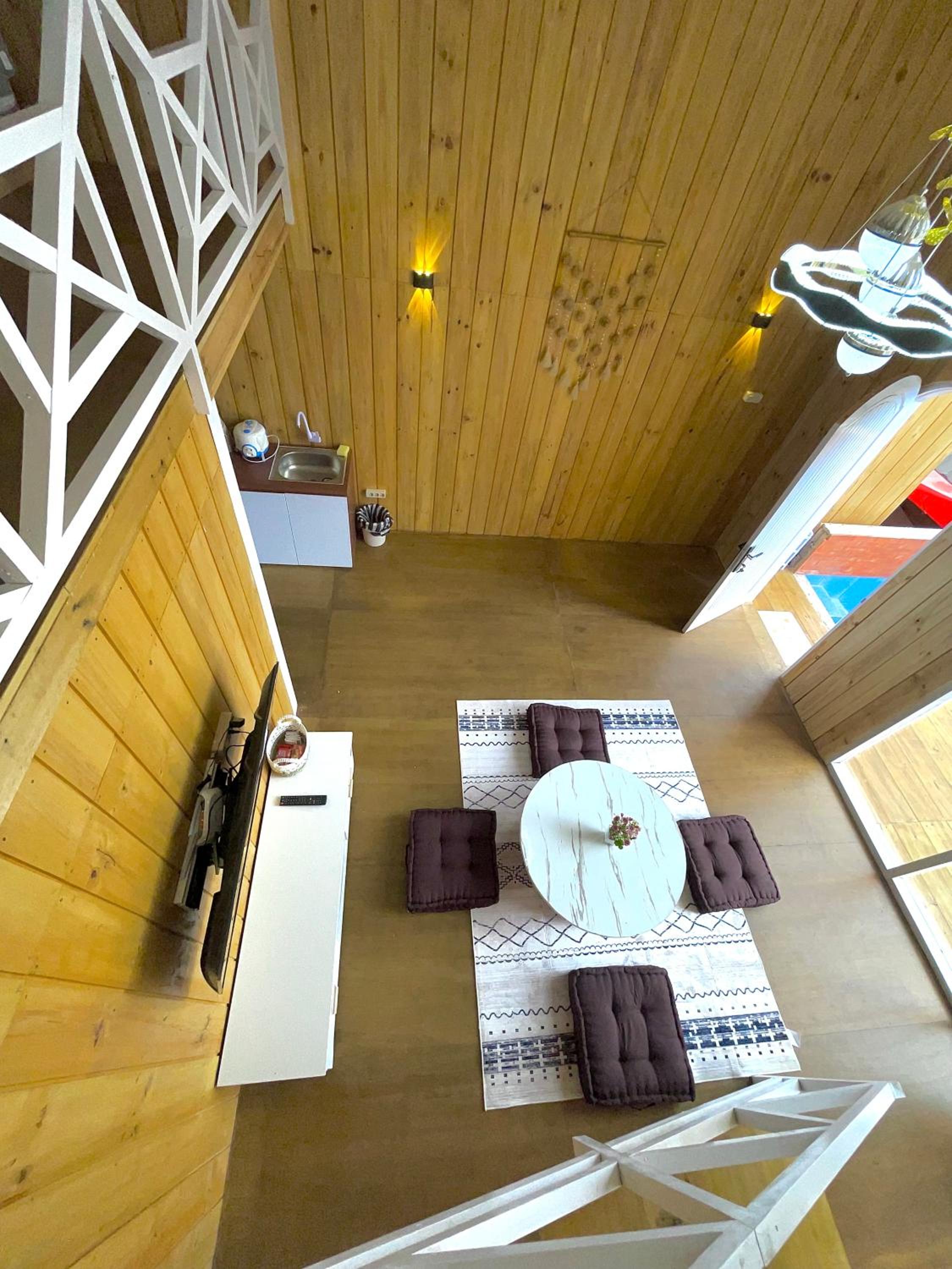 QuenzCabin tipe luxury view 3