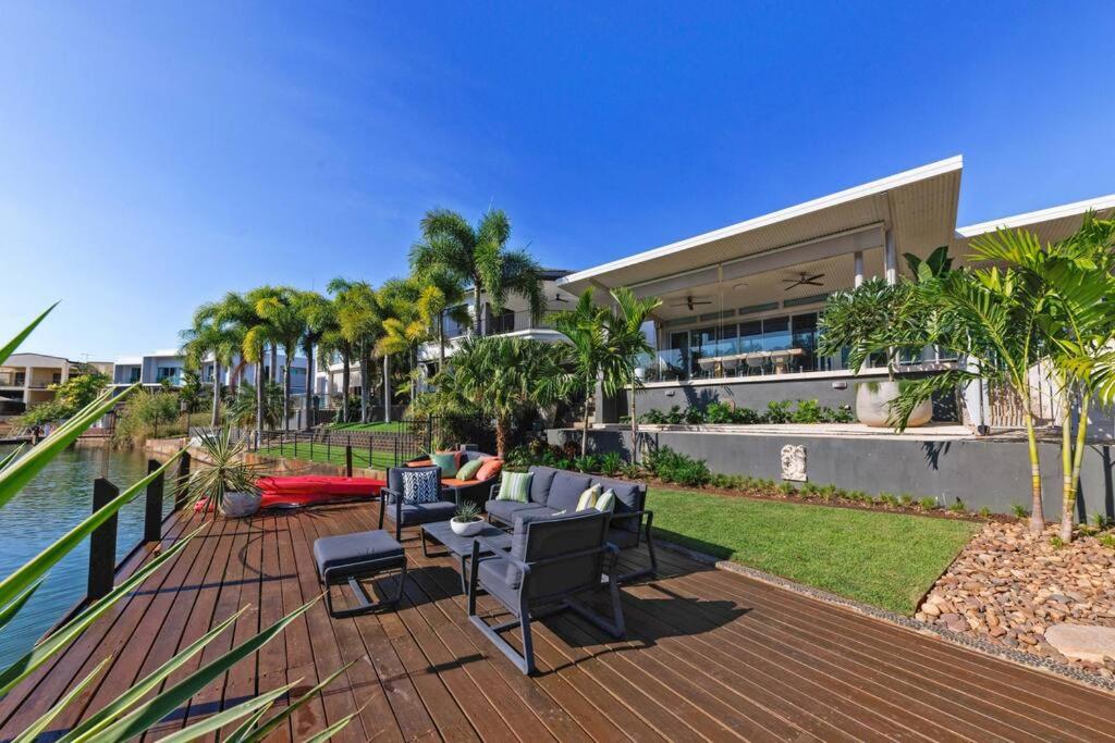 Bayview Paradise with Private Pool-Marina Deck