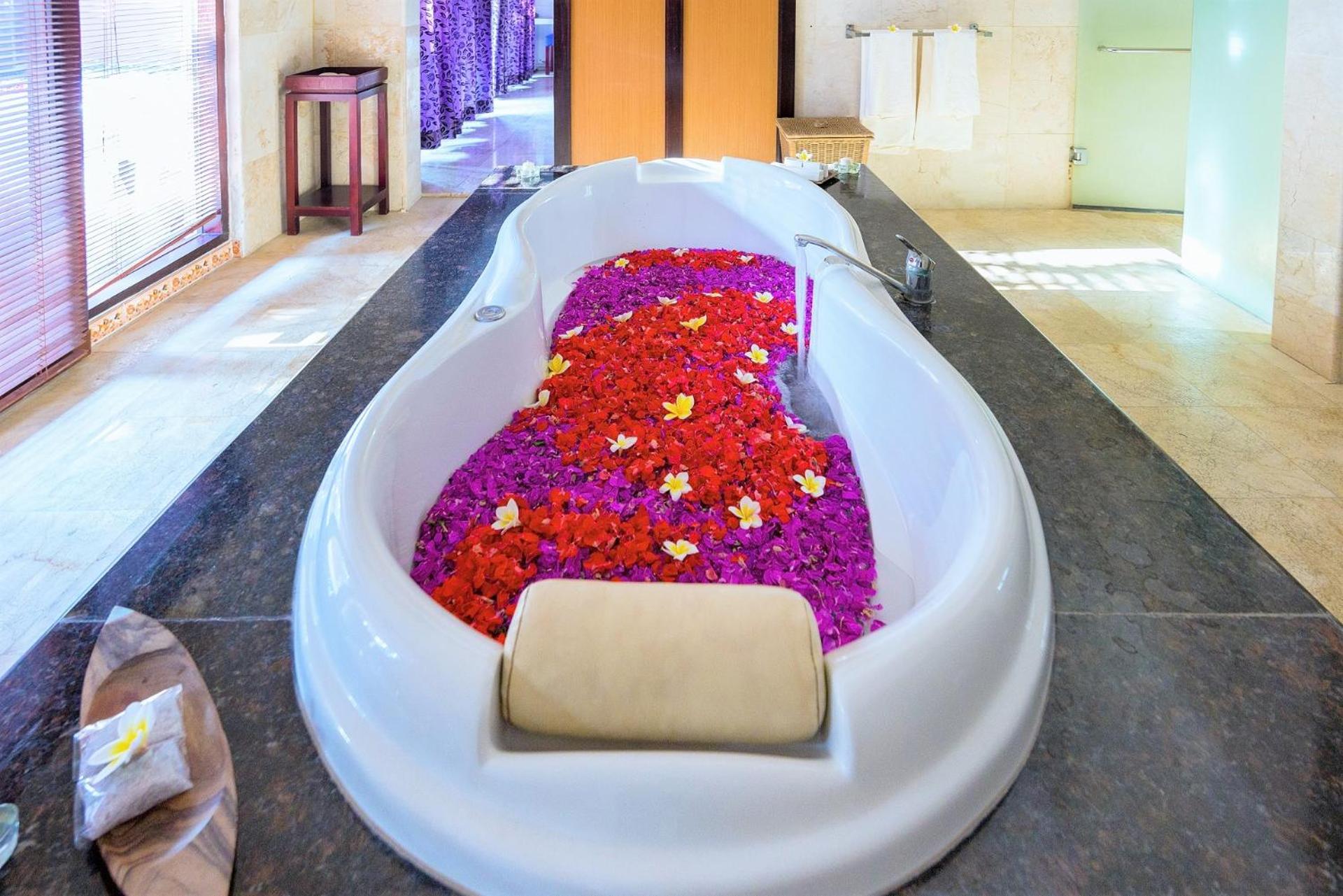 Romantic Private Villas Kuta Bali view 3