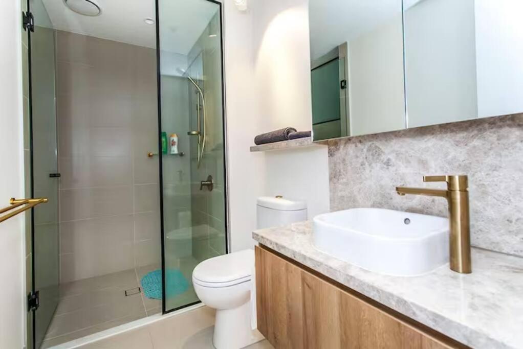 Modern One Bedroom Apt in CBD LD3001New