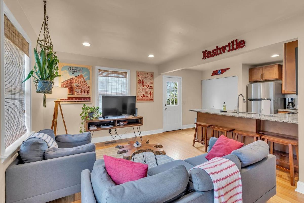 Miscellaneous Market Vacations - Prime East Nash Location - 5 Mins to Broadway - Property Image 1