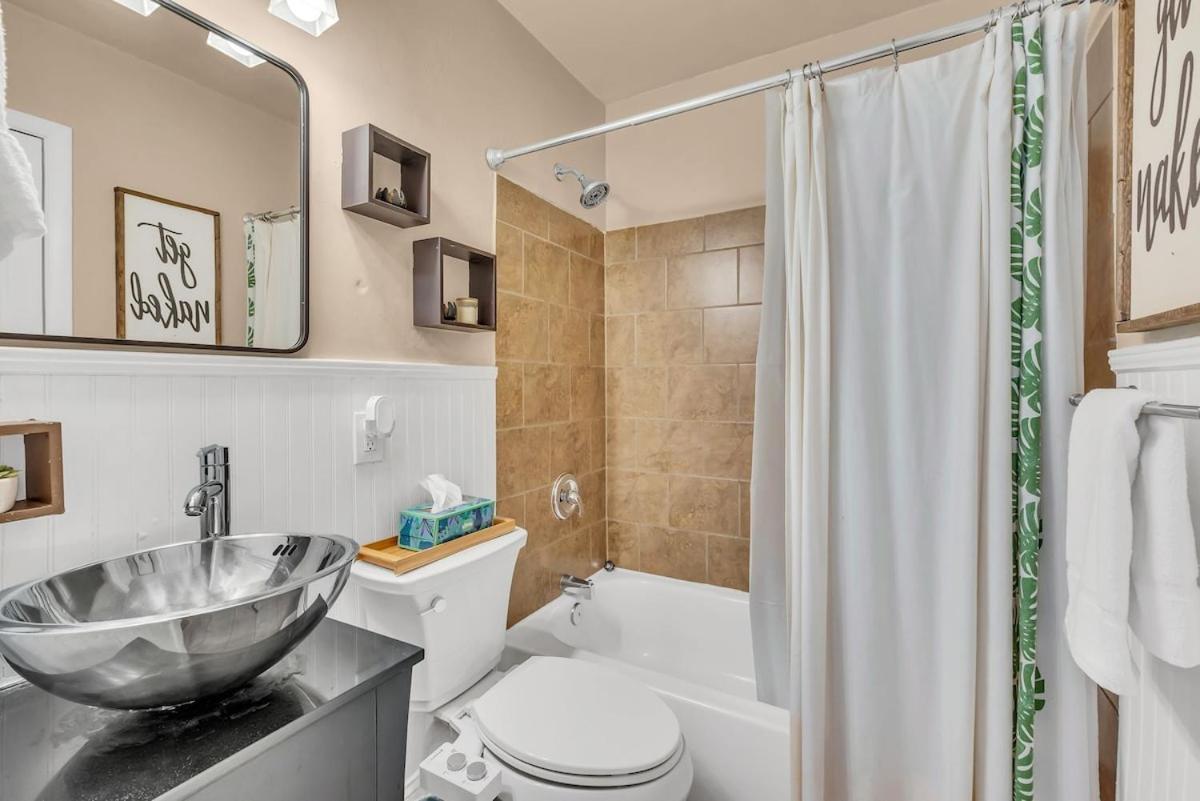 Prime East Nash Location - 5 Mins to Broadway - Property Image 7