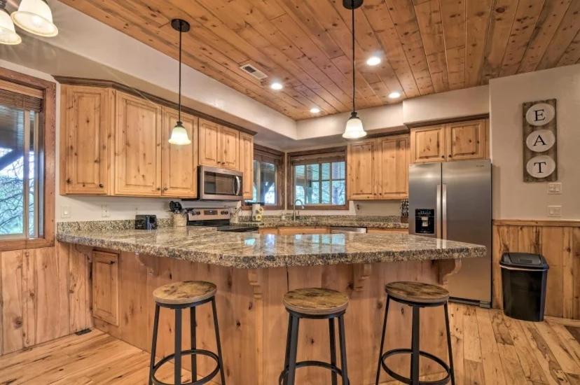 Bridgeway House & Casita