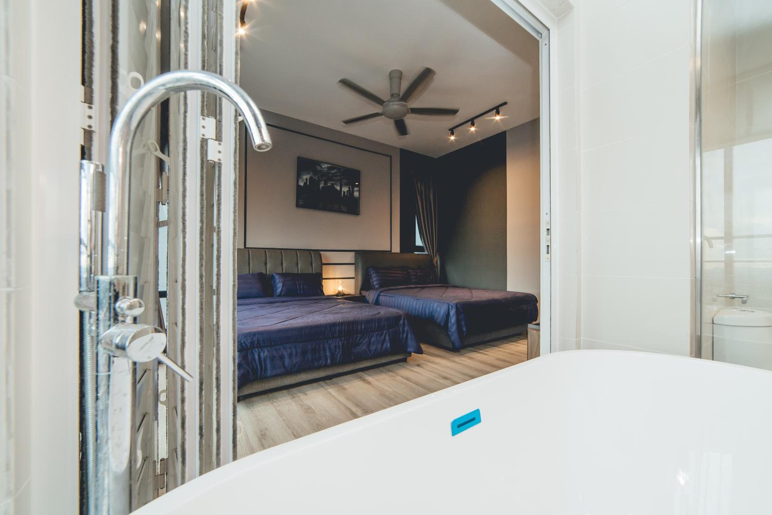Mosaic Relax Inn 3BR Midvalley w Mahjong by Our Stay