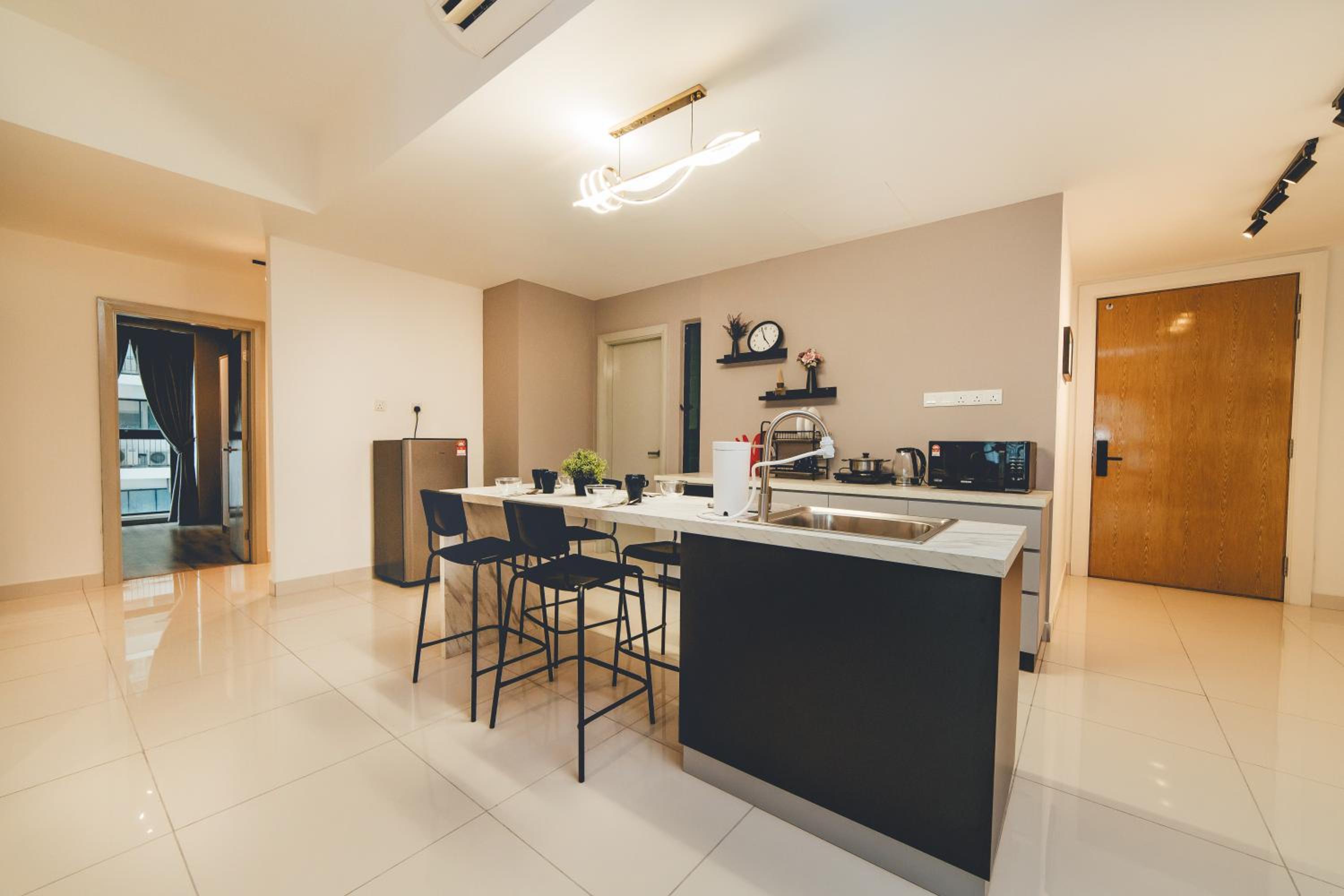 Mosaic Relax Inn 3BR Midvalley w Mahjong by Our Stay