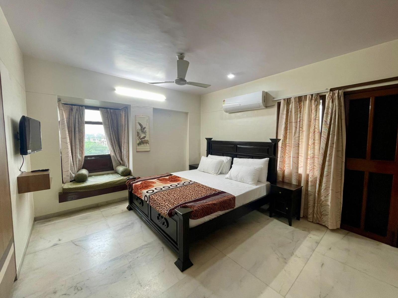 Aashvi homes - Rooms with Balcony view 4