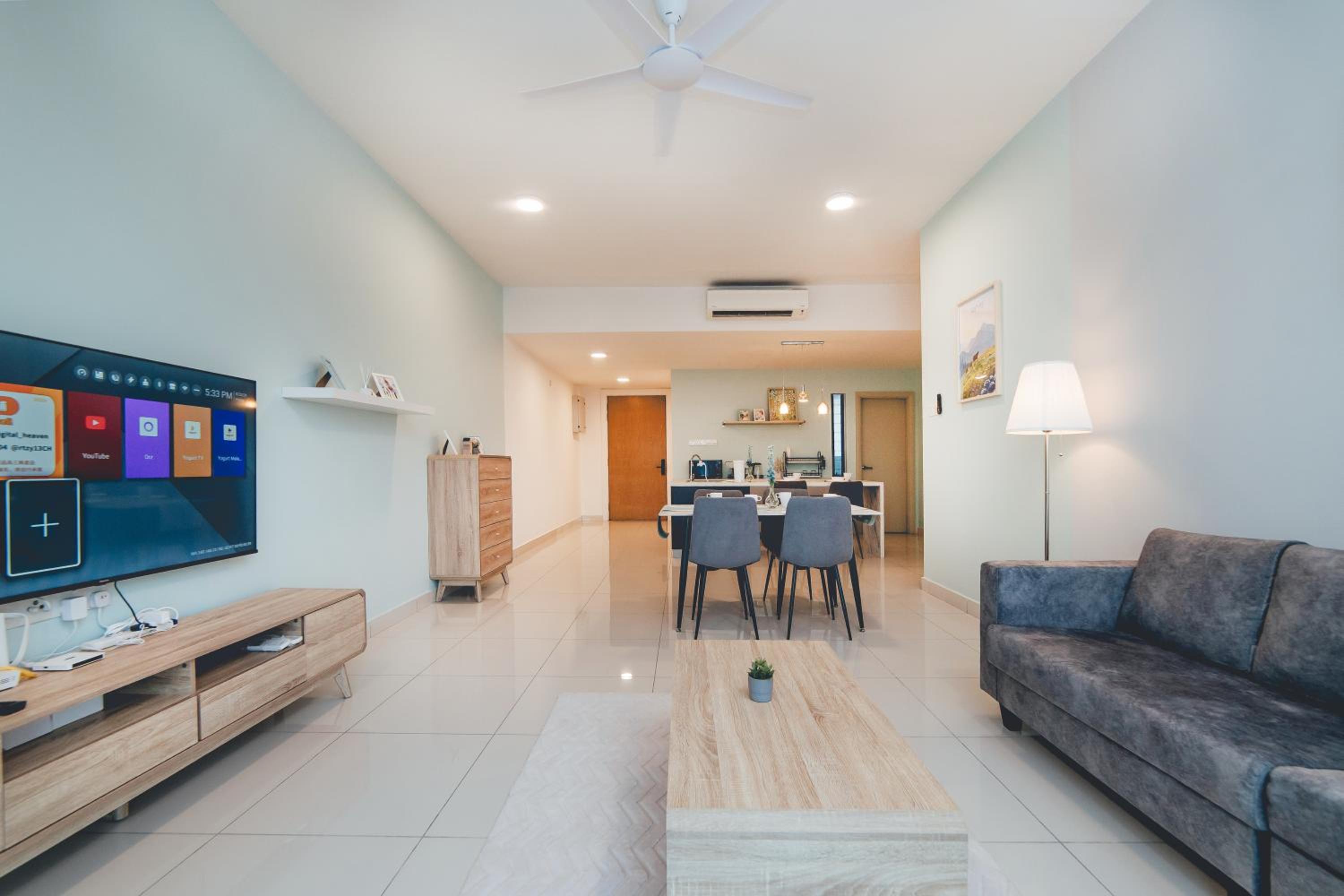 Mosaic Fresh Living 3BR Midvalley w Bthtub by Our Stay