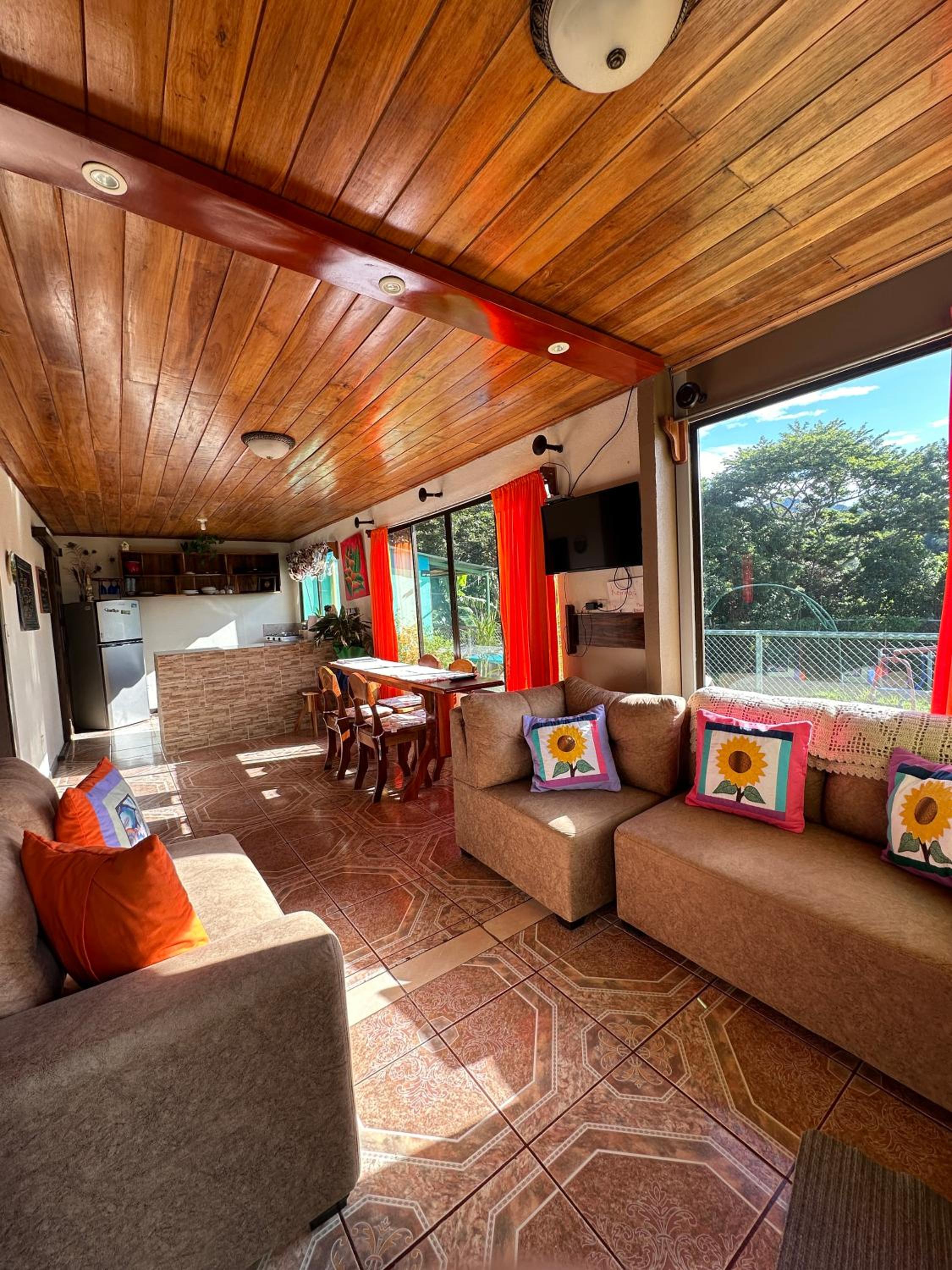 Lidia's Mountain View Vacation Homes